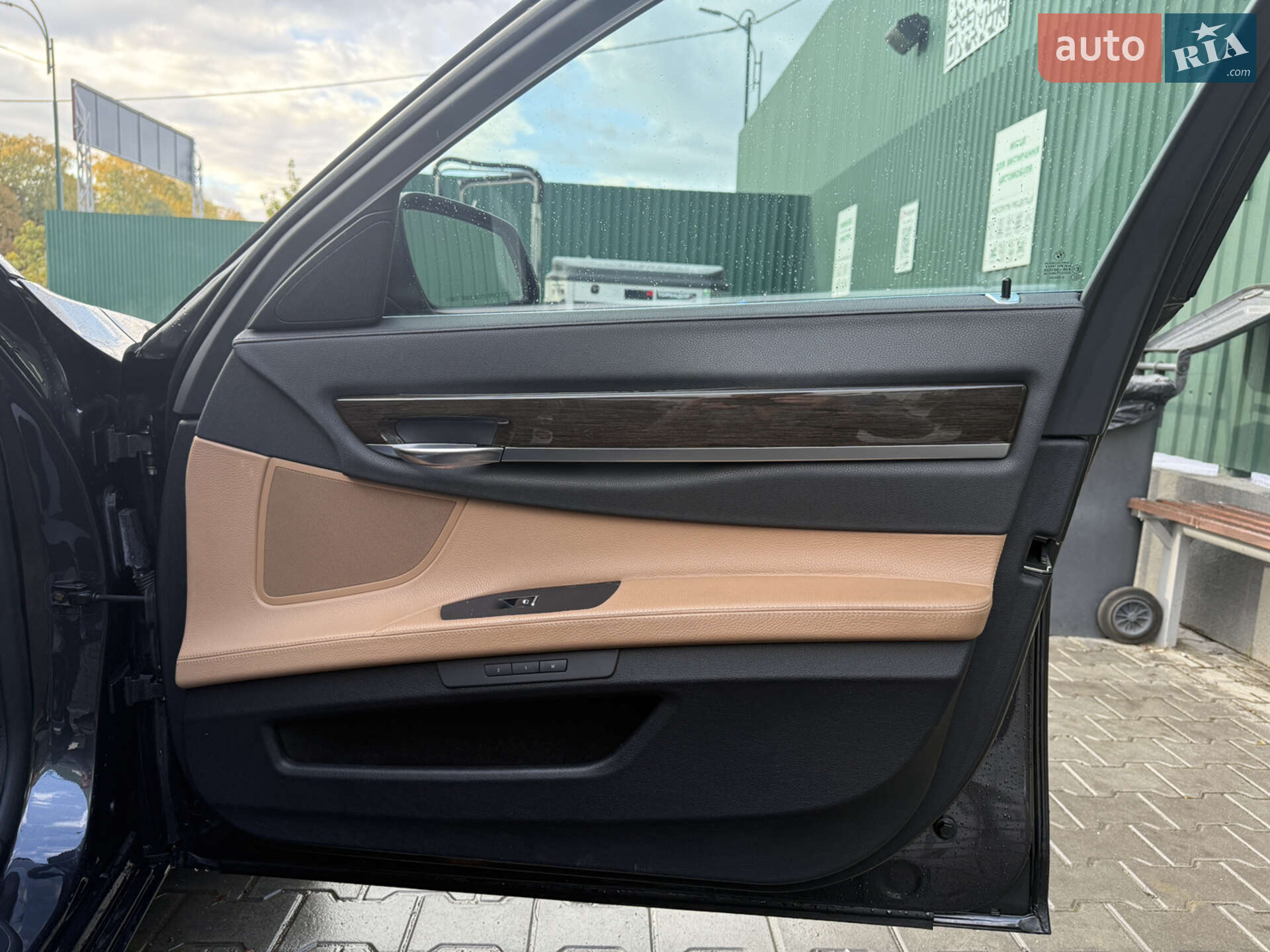 BMW 7 Series 2013 VIN WBAYC4101DDZ74792 фото оголошення 17 з 63