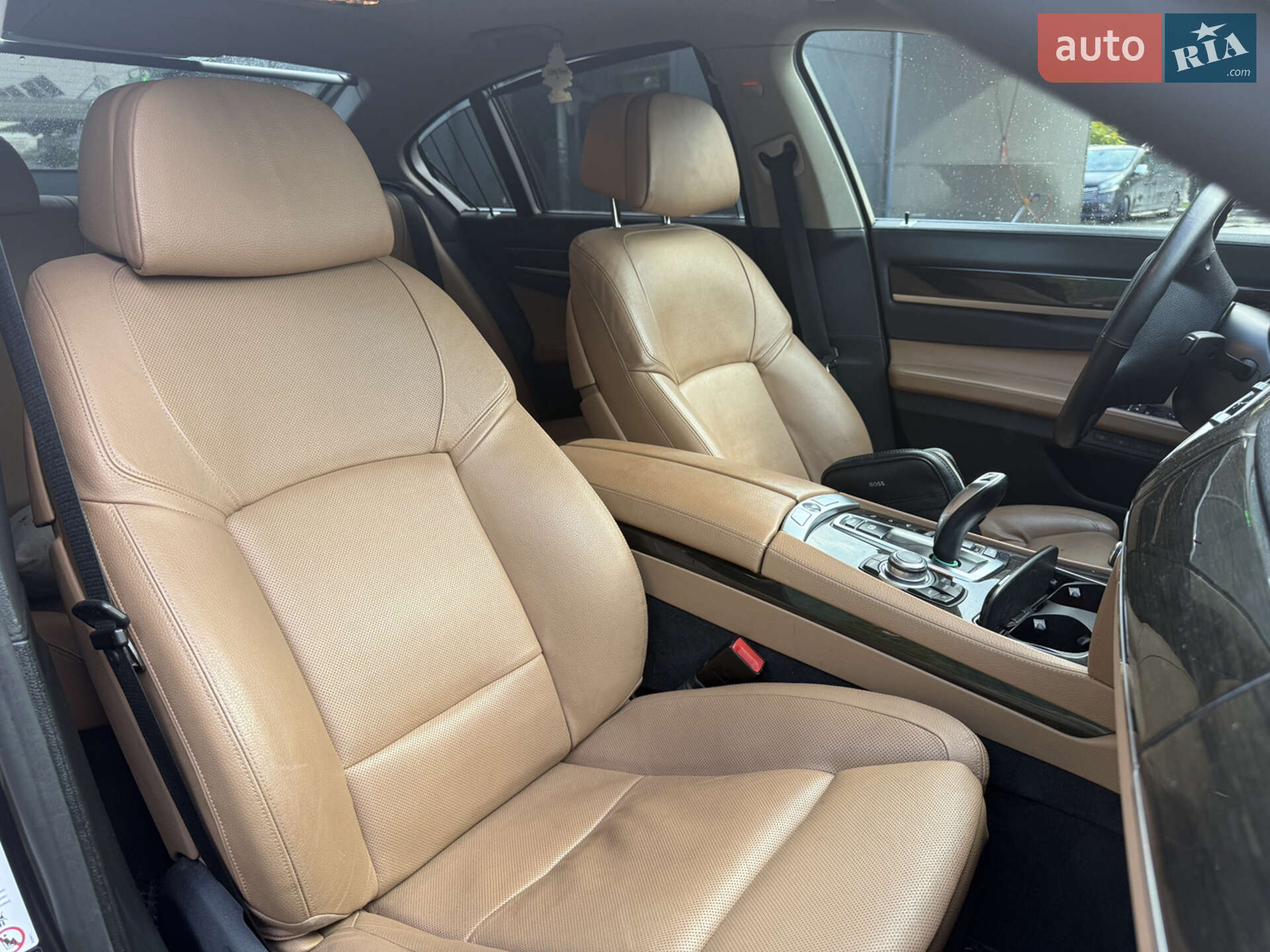 BMW 7 Series 2013 VIN WBAYC4101DDZ74792 фото оголошення 20 з 63