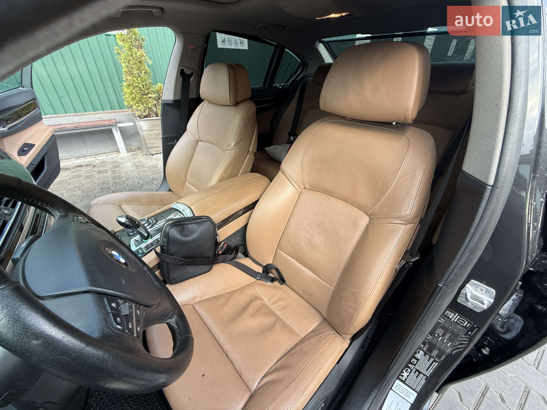 BMW 7 Series 2013 VIN WBAYC4101DDZ74792 фото оголошення 24 з 63