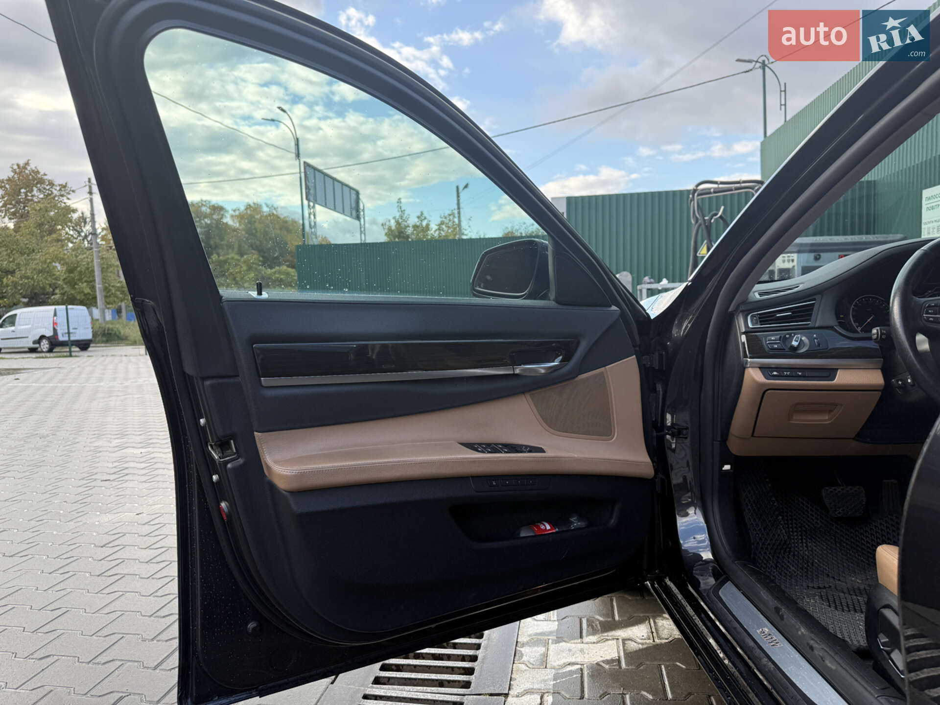 BMW 7 Series 2013 VIN WBAYC4101DDZ74792 фото оголошення 33 з 63