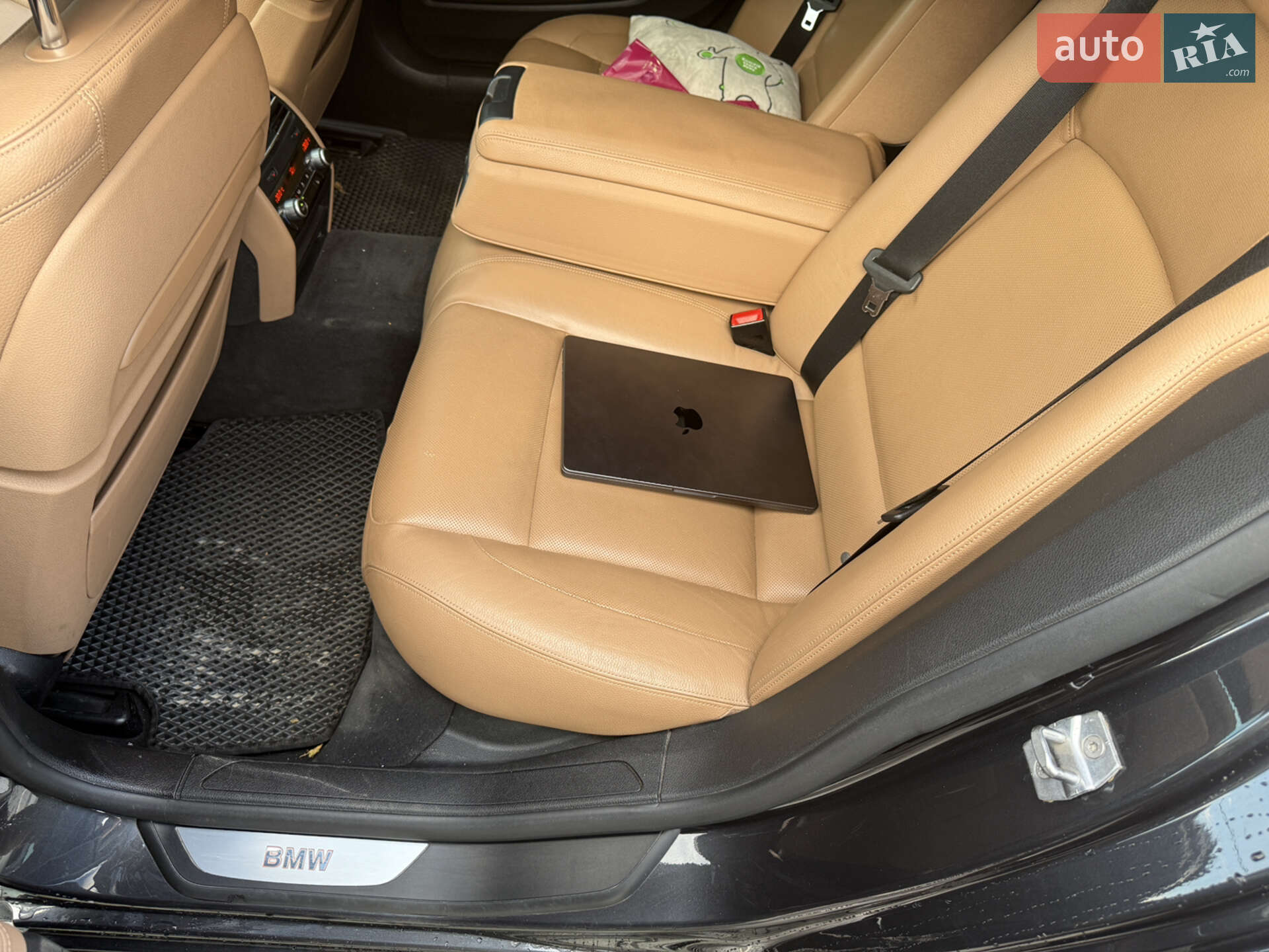 BMW 7 Series 2013 VIN WBAYC4101DDZ74792 фото оголошення 39 з 63