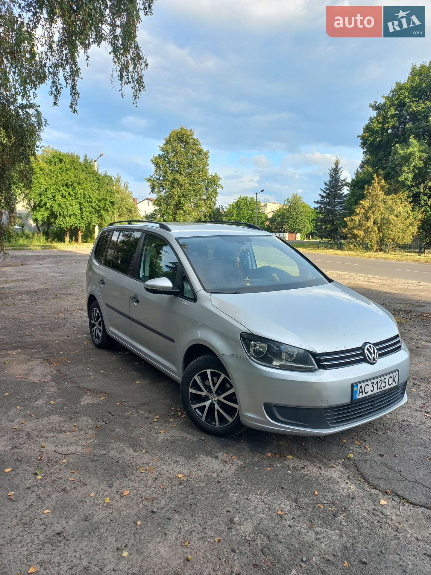 Volkswagen Touran 2012 VIN WVGZZZ1TZDW015690 фото оголошення 2 з 3