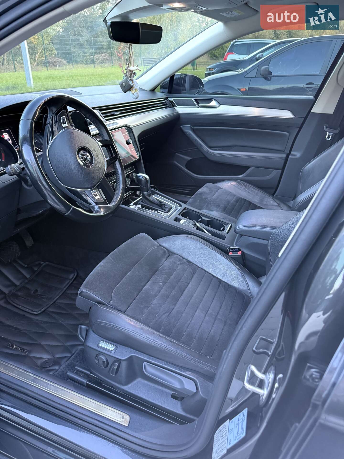 Volkswagen Passat 2017 VIN WVWZZZ3CZJE063966 фото оголошення 9 з 14