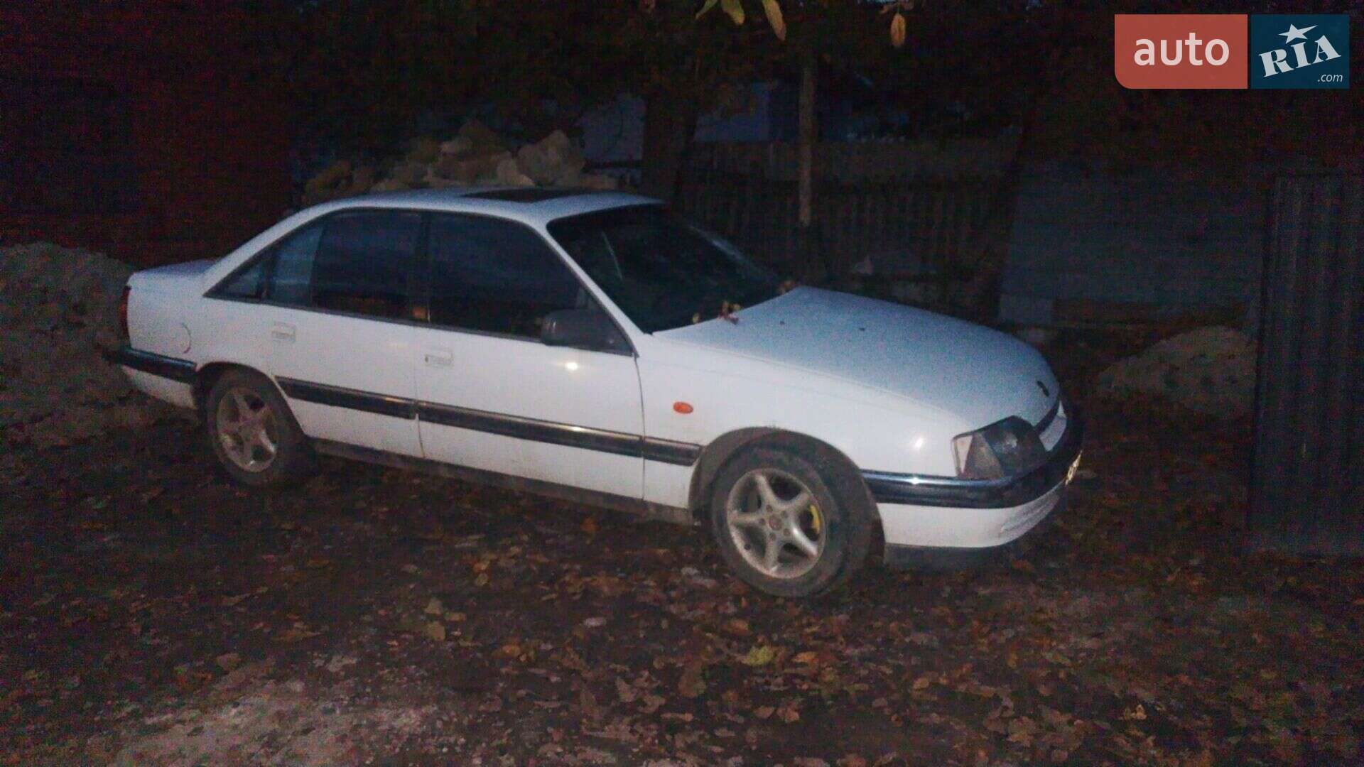 Opel Omega 1988 VIN W0L000016J1072814 фото оголошення 3 з 8