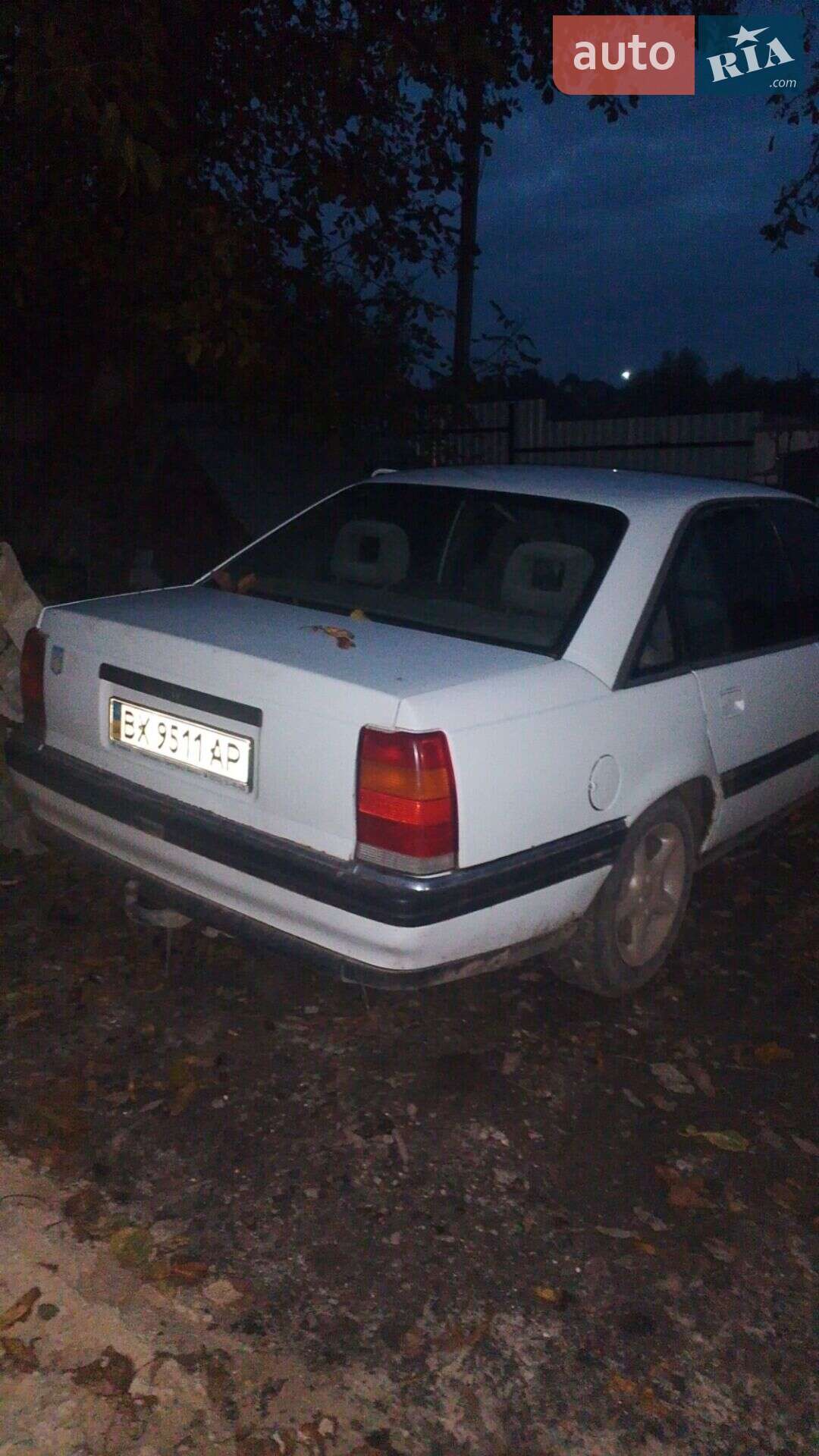 Opel Omega 1988 VIN W0L000016J1072814 фото оголошення 4 з 8
