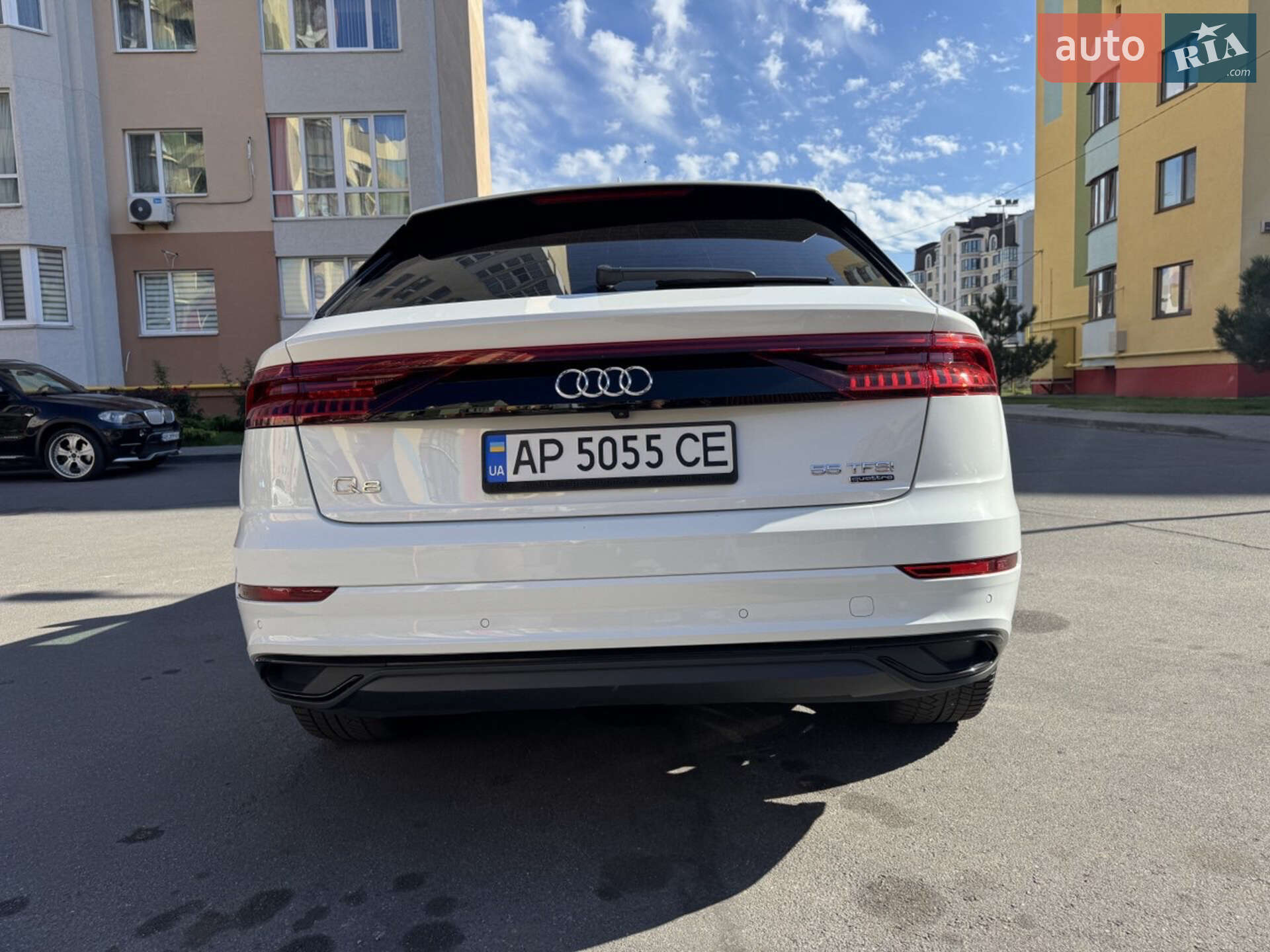 Audi Q8 2019 VIN WAUZZZF15KD025163 фото оголошення 3 з 15