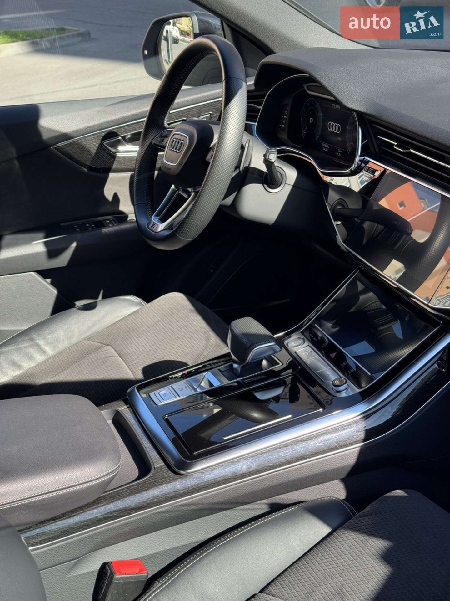 Audi Q8 2019 VIN WAUZZZF15KD025163 фото оголошення 15 з 15