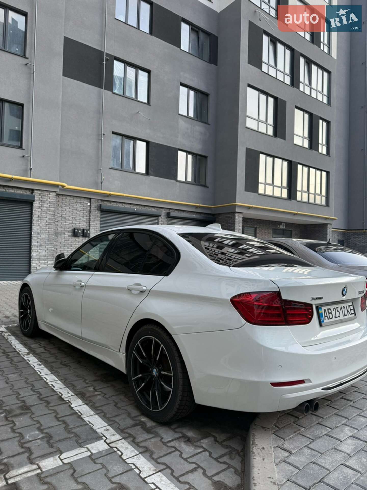 BMW 3 Series 2013 VIN WBA3B3C59EJ977846 фото оголошення 6 з 12