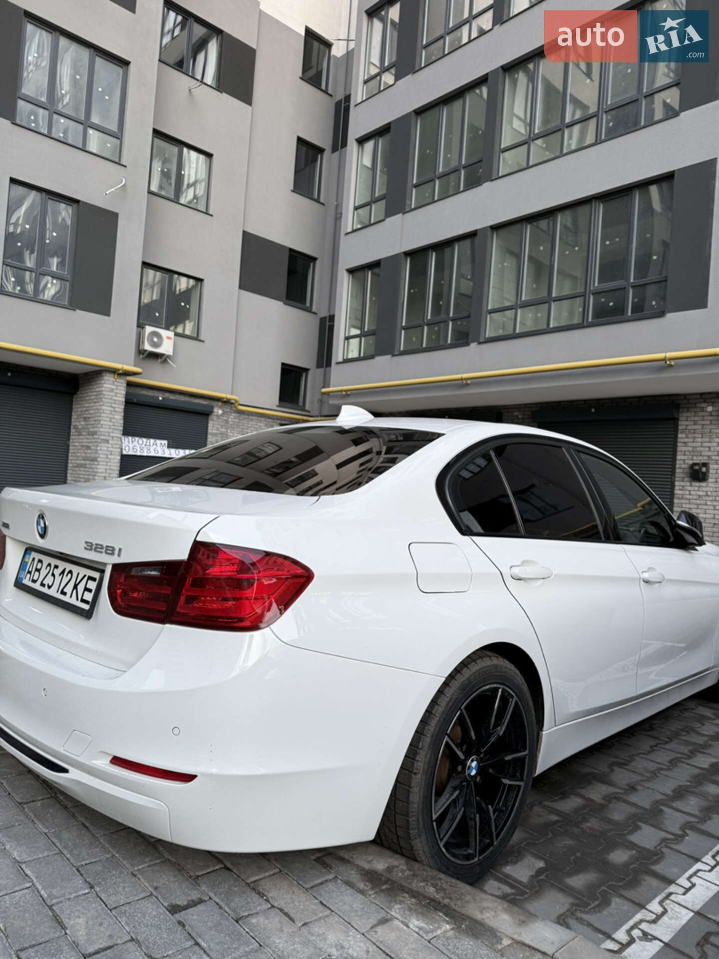 BMW 3 Series 2013 VIN WBA3B3C59EJ977846 фото оголошення 8 з 12