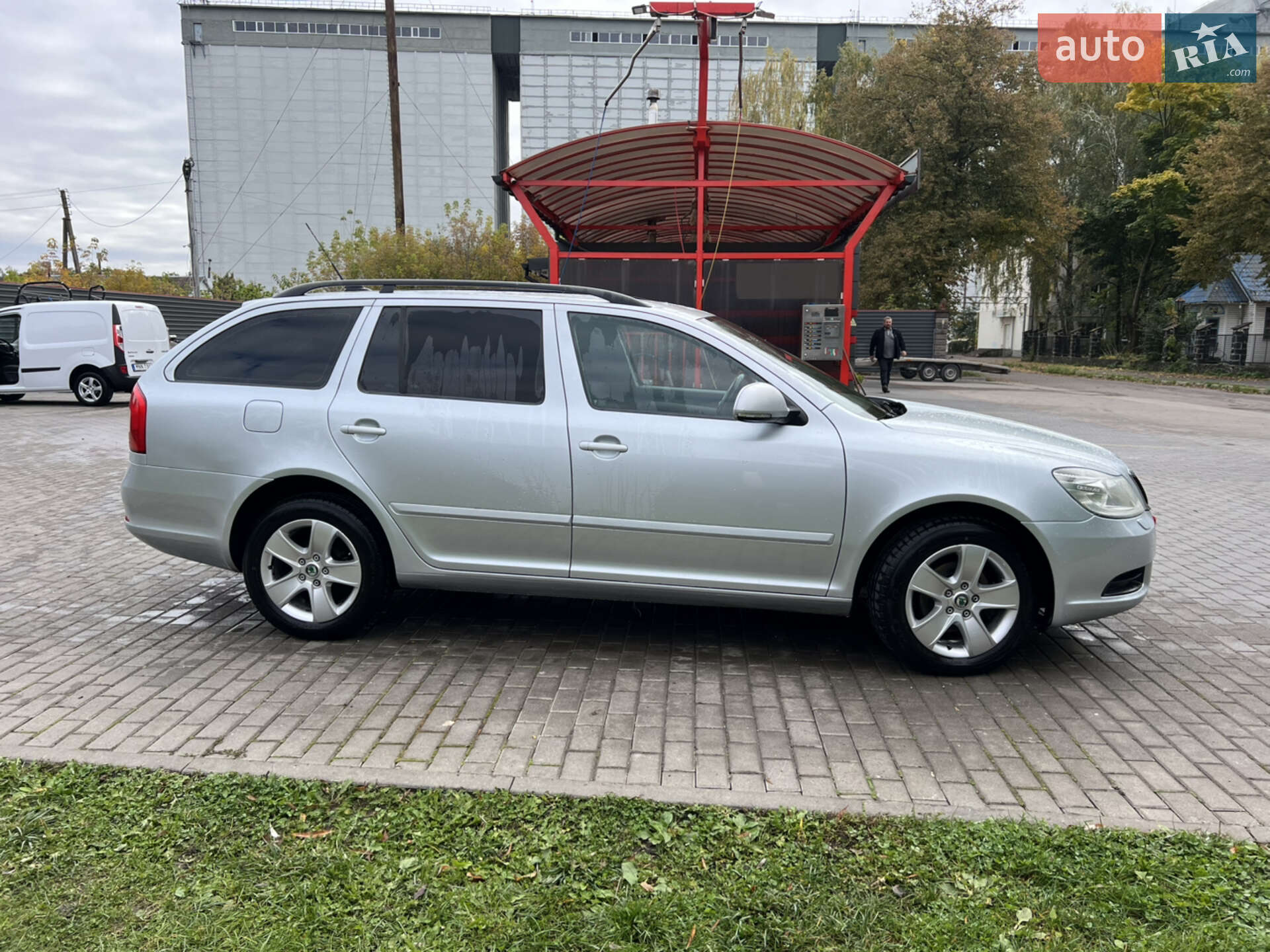 Skoda Octavia 2012 VIN TMBHT61Z0C2186108 фото оголошення 9 з 32