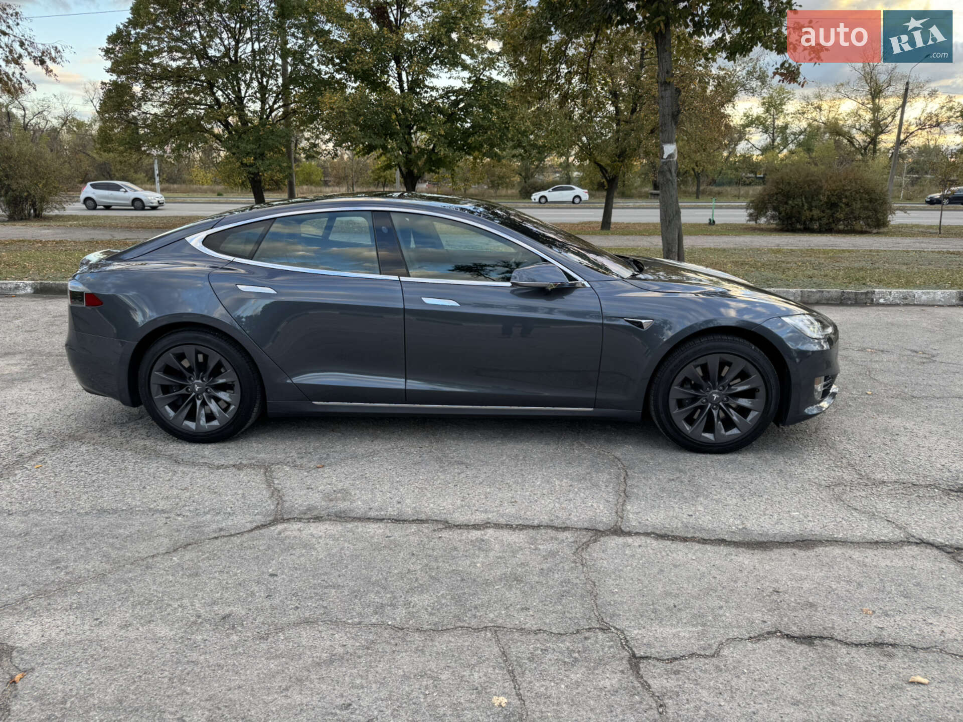 Tesla Model S 2020 VIN 5YJSA1E22LF369714 фото оголошення 14 з 50