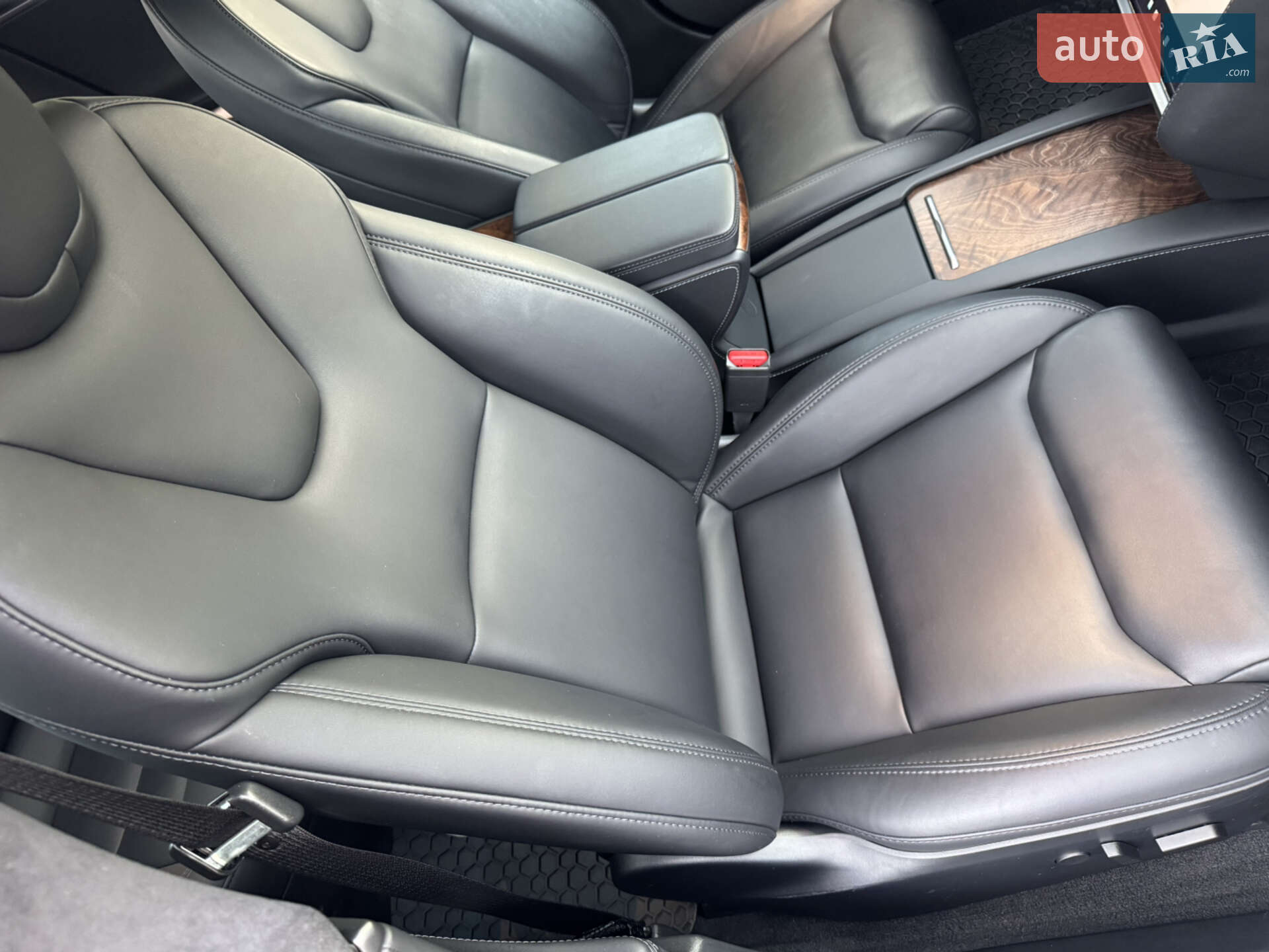 Tesla Model S 2020 VIN 5YJSA1E22LF369714 фото оголошення 7 з 50