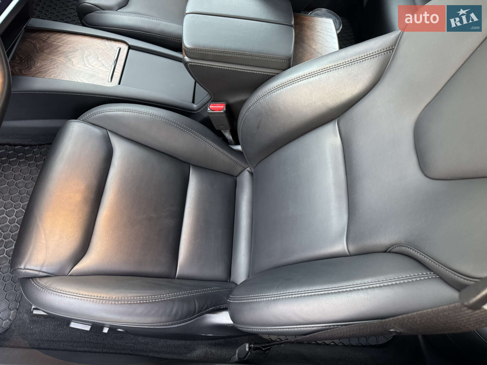 Tesla Model S 2020 VIN 5YJSA1E22LF369714 фото оголошення 11 з 50