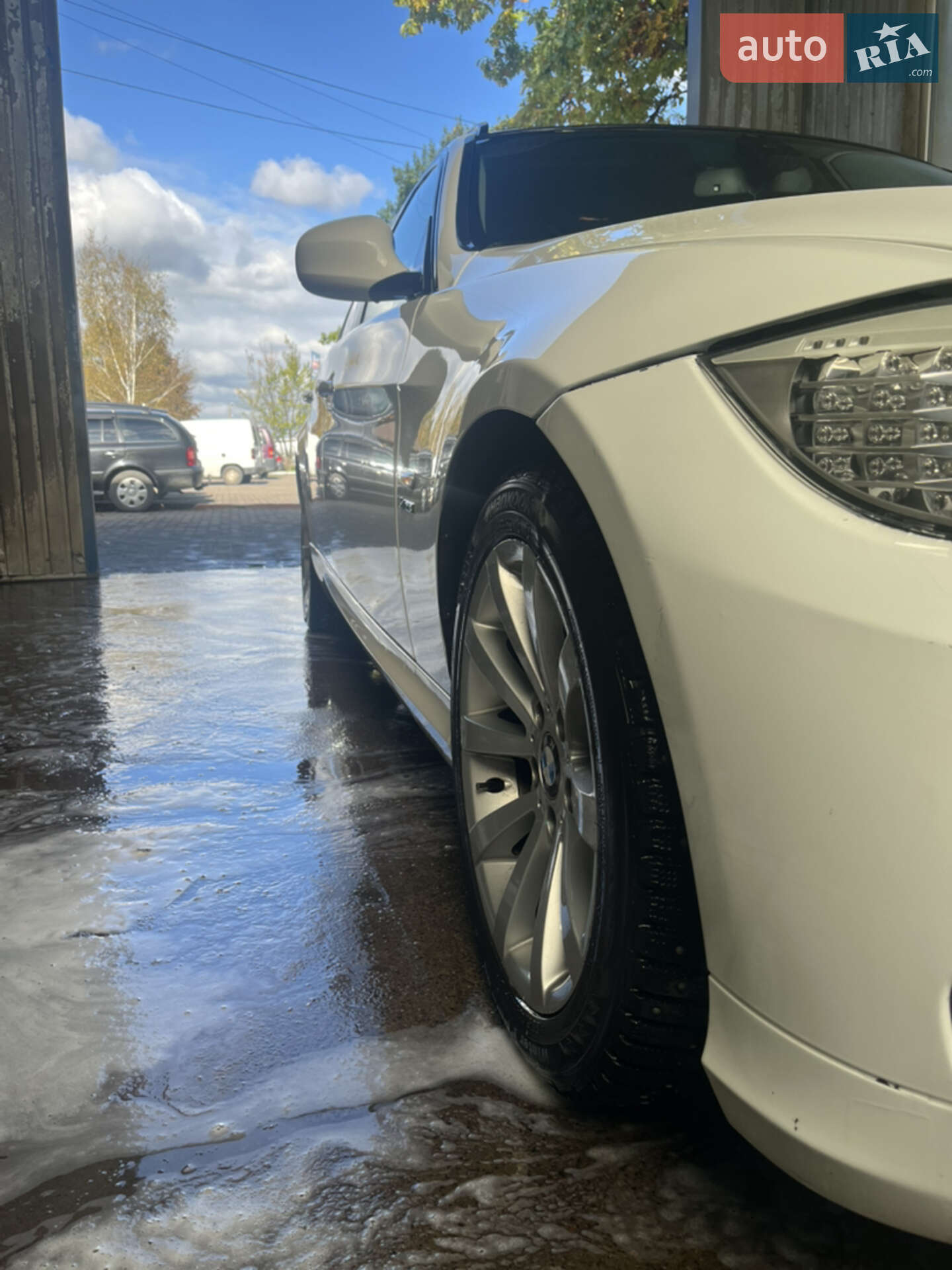 BMW 3 Series 2012 VIN WBAUY310X0F468211 фото оголошення 9 з 16