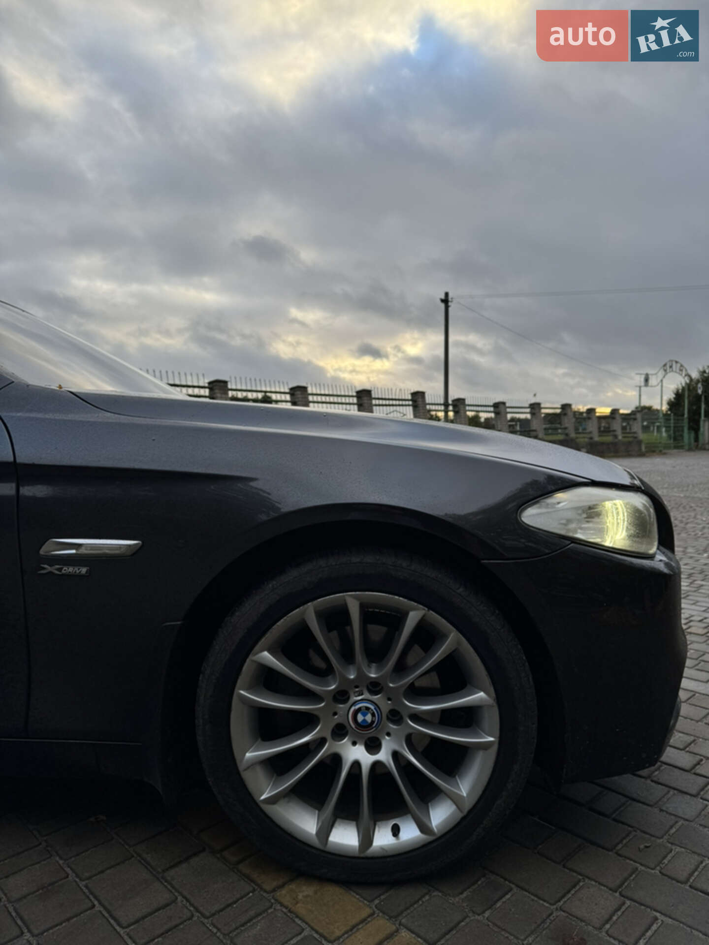 BMW 5 Series 2011 VIN WBAXH5C57CDW07888 фото оголошення 12 з 36