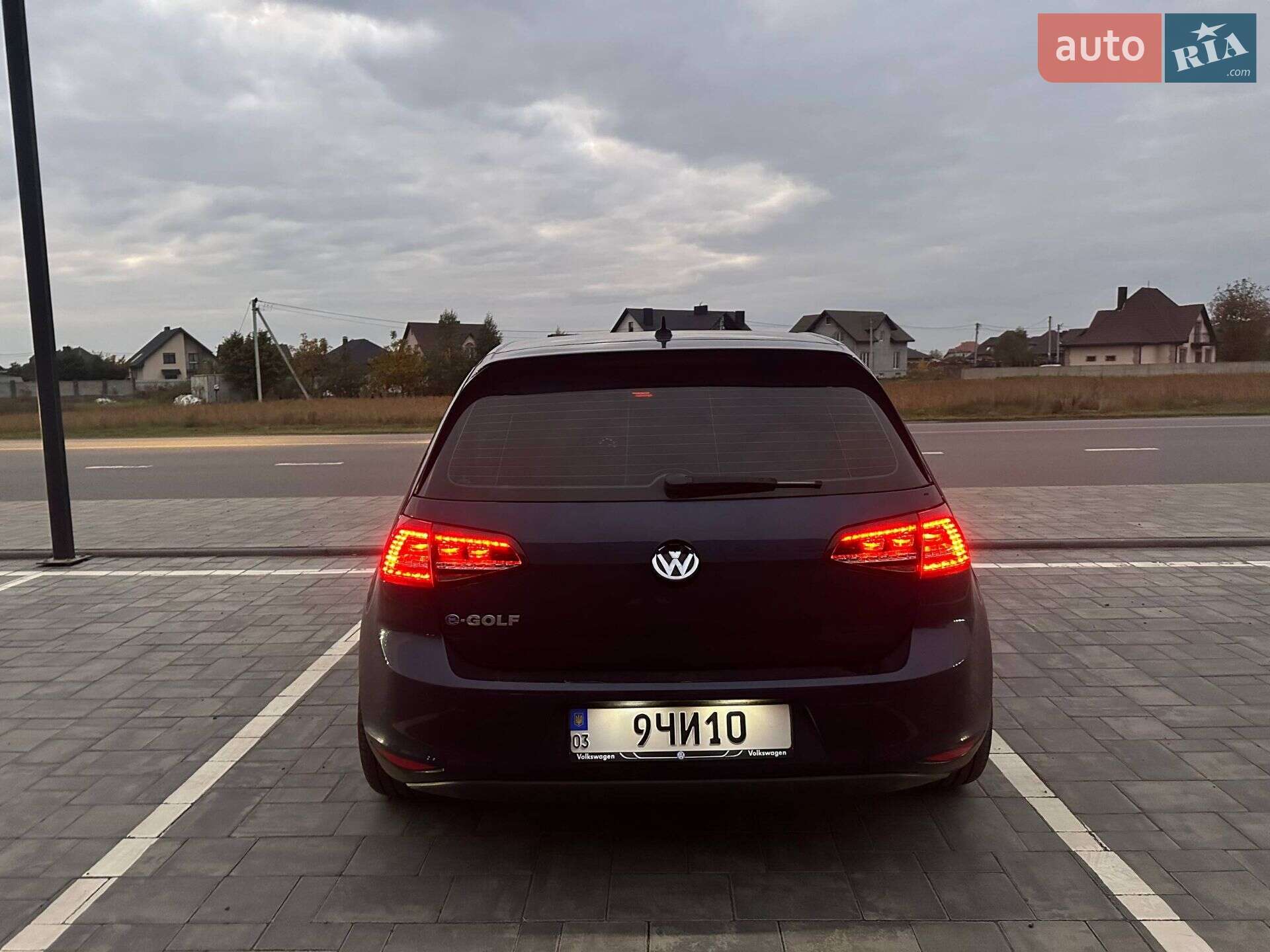 Volkswagen e-Golf 2014 VIN WVWZZZAUZFW900931 фото оголошення 5 з 11