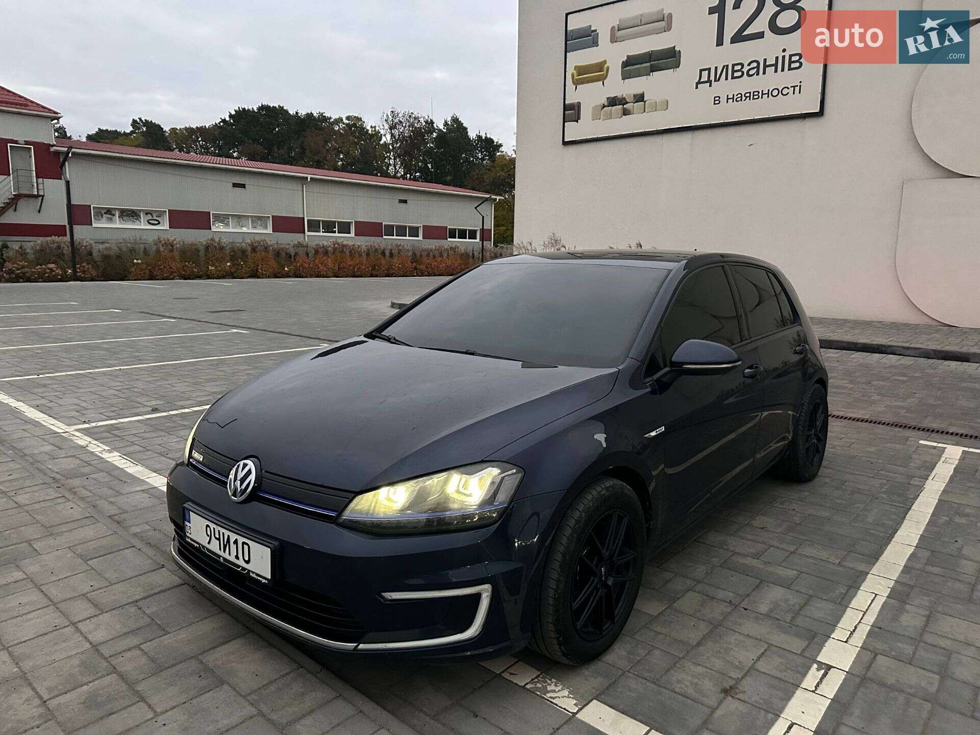Volkswagen e-Golf 2014 VIN WVWZZZAUZFW900931 фото оголошення 8 з 11