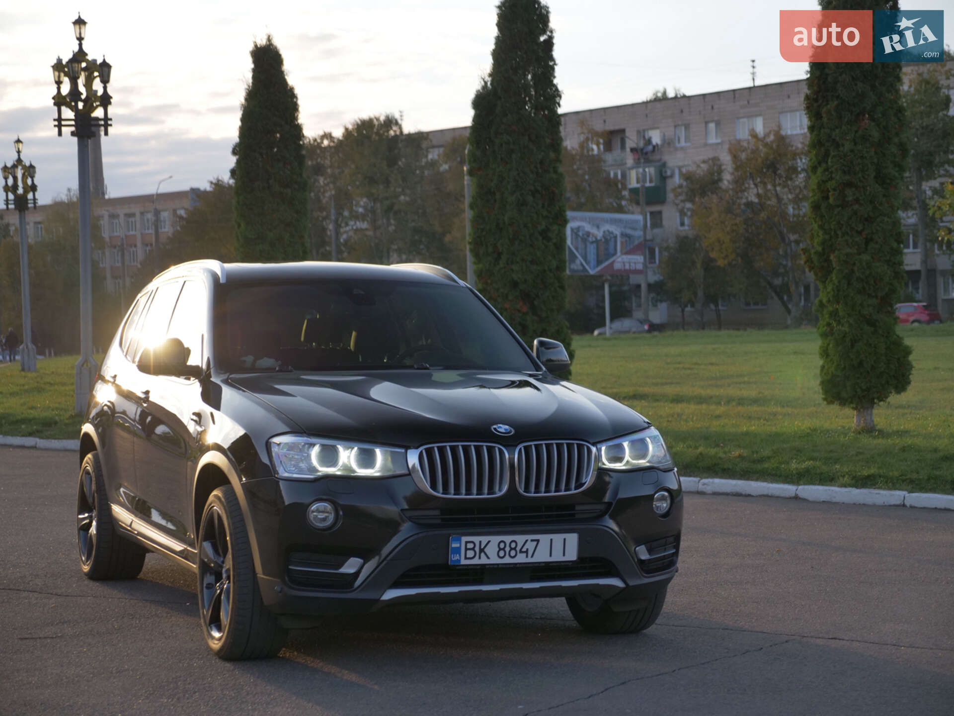 BMW X3 2017 VIN WBAWY510300E36663 фото оголошення 2 з 91