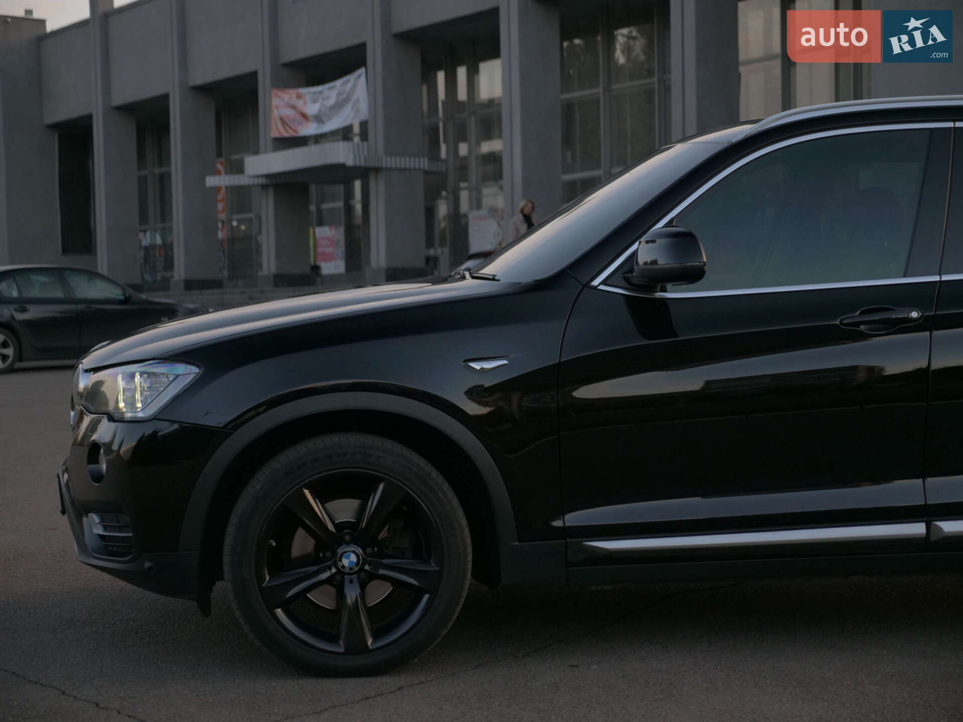 BMW X3 2017 VIN WBAWY510300E36663 фото оголошення 27 з 91