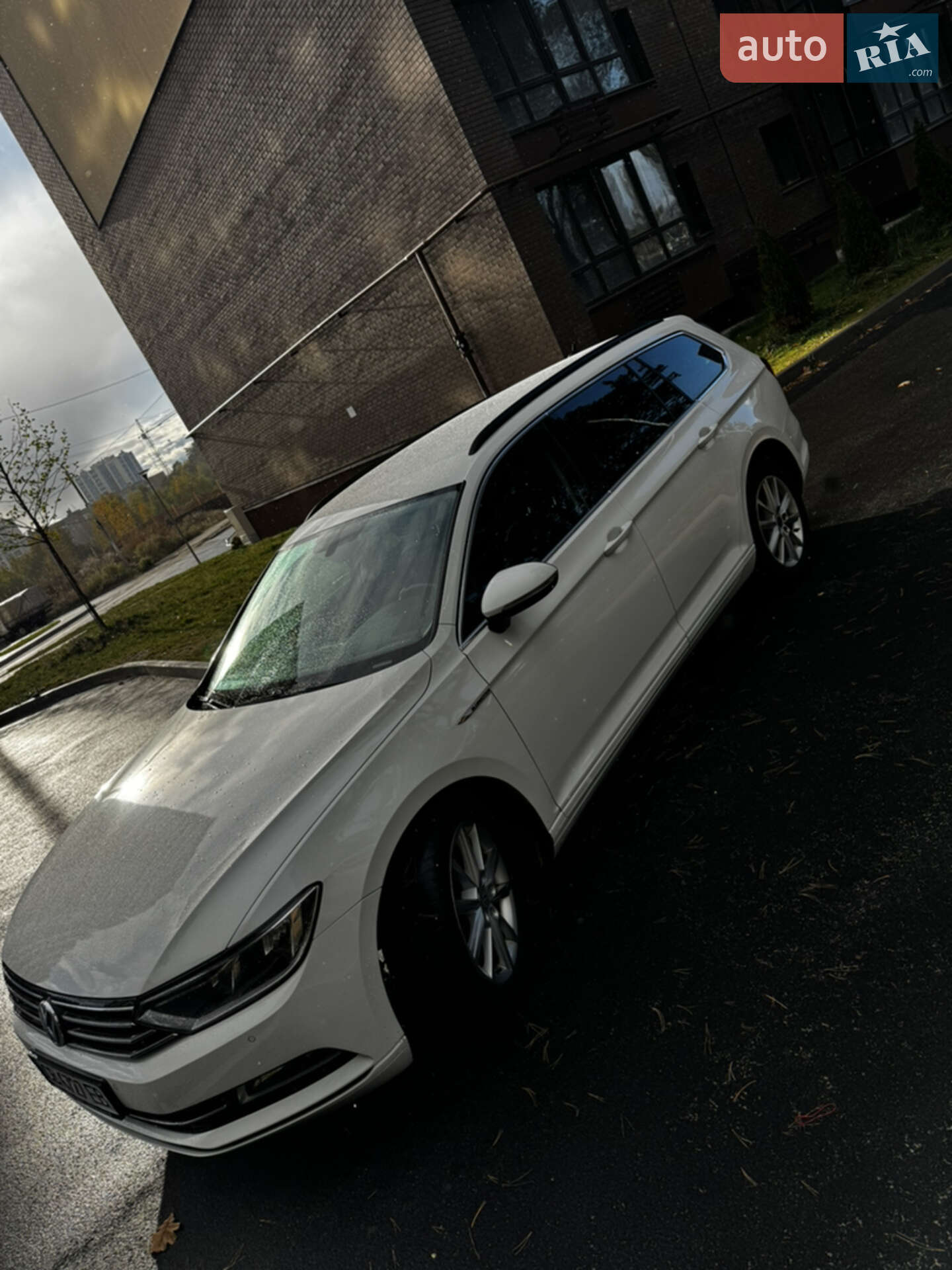 Volkswagen Passat 2017 VIN WVWZZZ3CZJE016974 фото оголошення 3 з 9