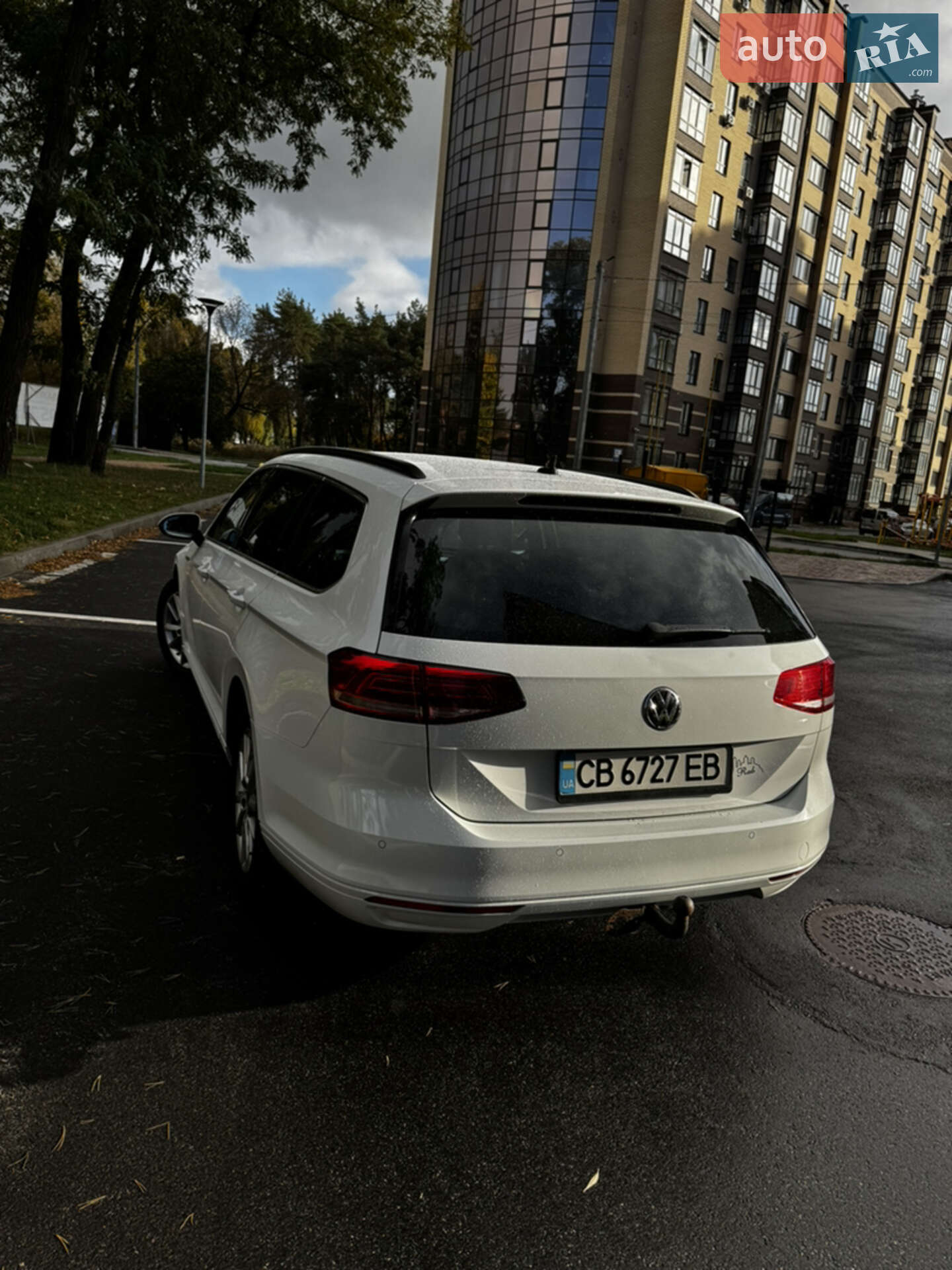 Volkswagen Passat 2017 VIN WVWZZZ3CZJE016974 фото оголошення 4 з 9