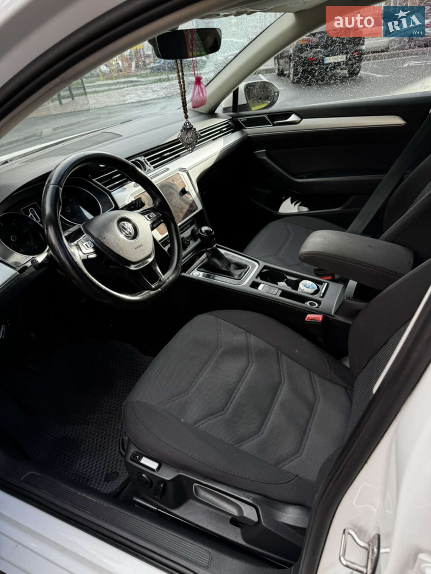 Volkswagen Passat 2017 VIN WVWZZZ3CZJE016974 фото оголошення 6 з 9