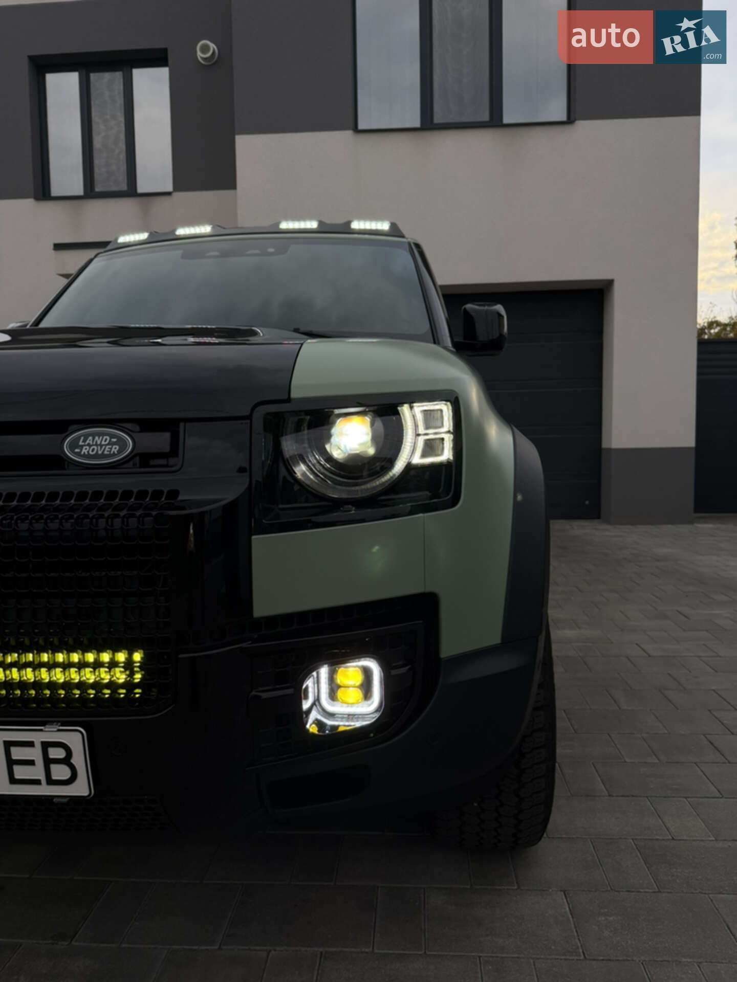 Land Rover Defender 2023 VIN SALEA7BW6P2221512 фото оголошення 6 з 29