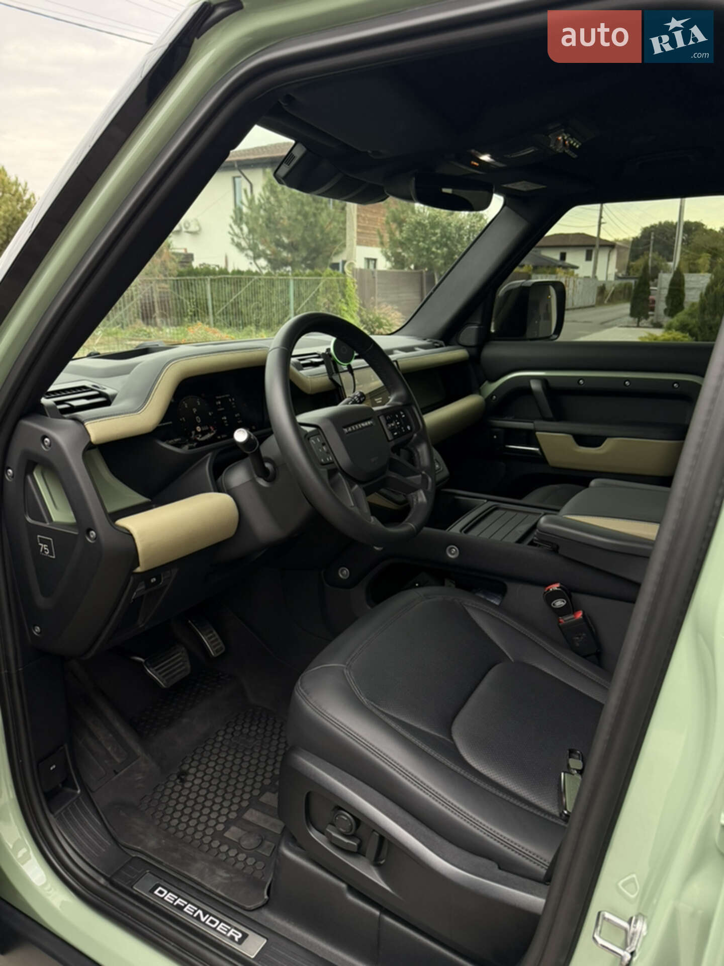 Land Rover Defender 2023 VIN SALEA7BW6P2221512 фото оголошення 17 з 29