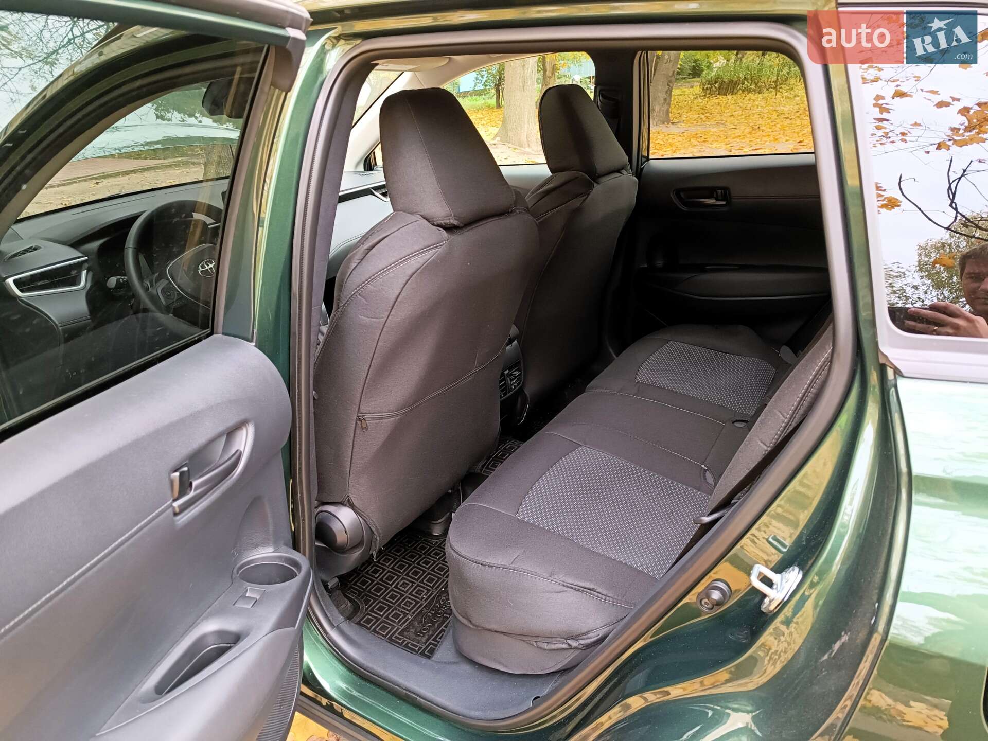 Toyota Corolla Cross 2024 VIN 7MUBAABG4SV120444 фото оголошення 10 з 21