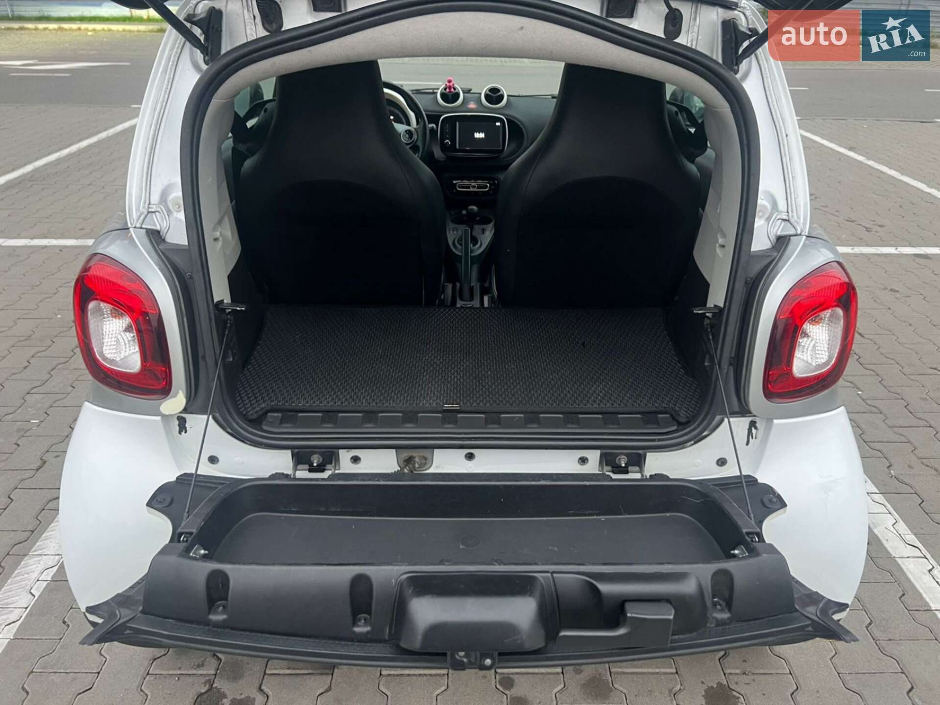 Smart Fortwo 2016 VIN WMEFJ5DA7GK127609 фото оголошення 7 з 15