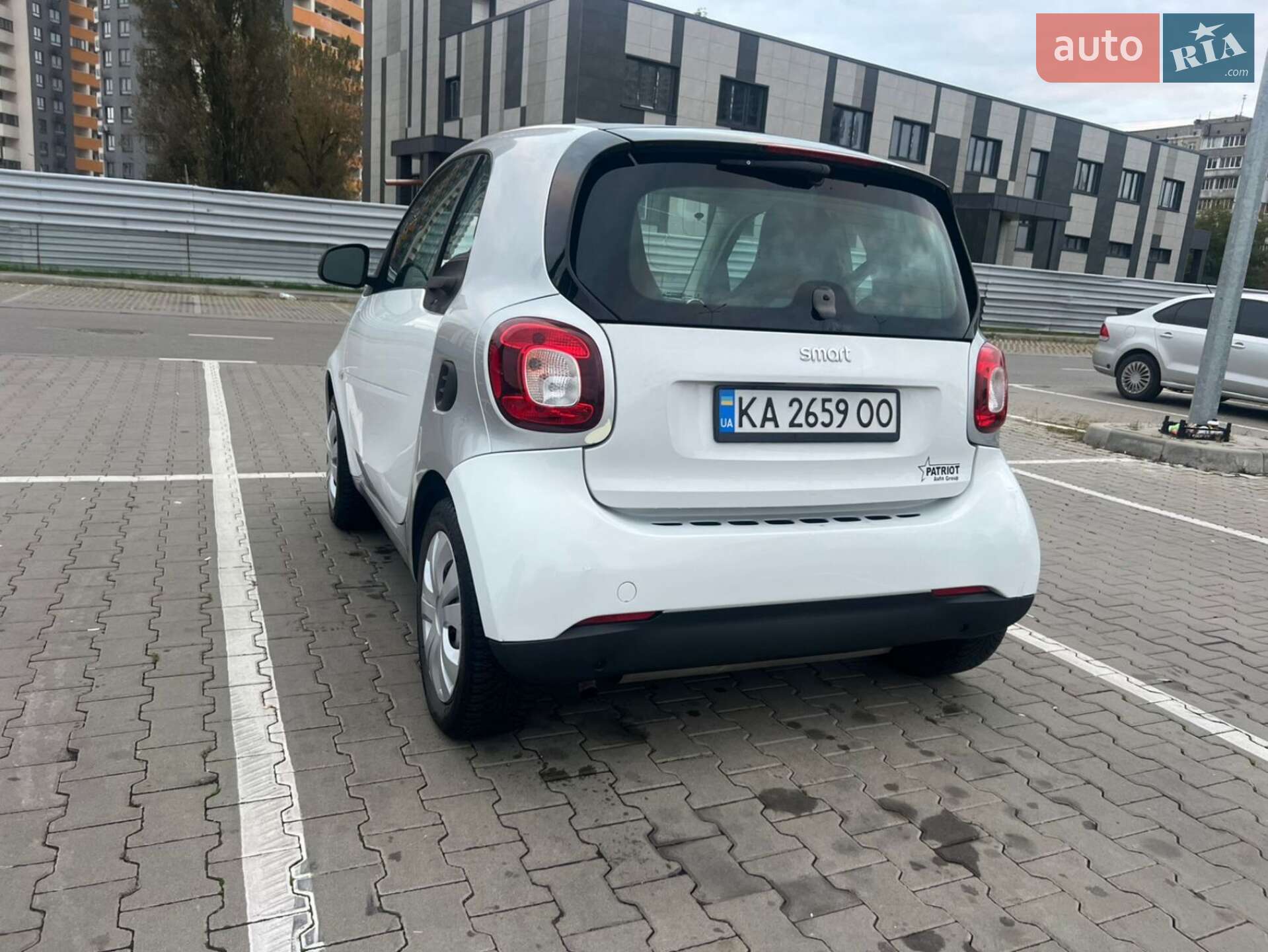 Smart Fortwo 2016 VIN WMEFJ5DA7GK127609 фото оголошення 9 з 15