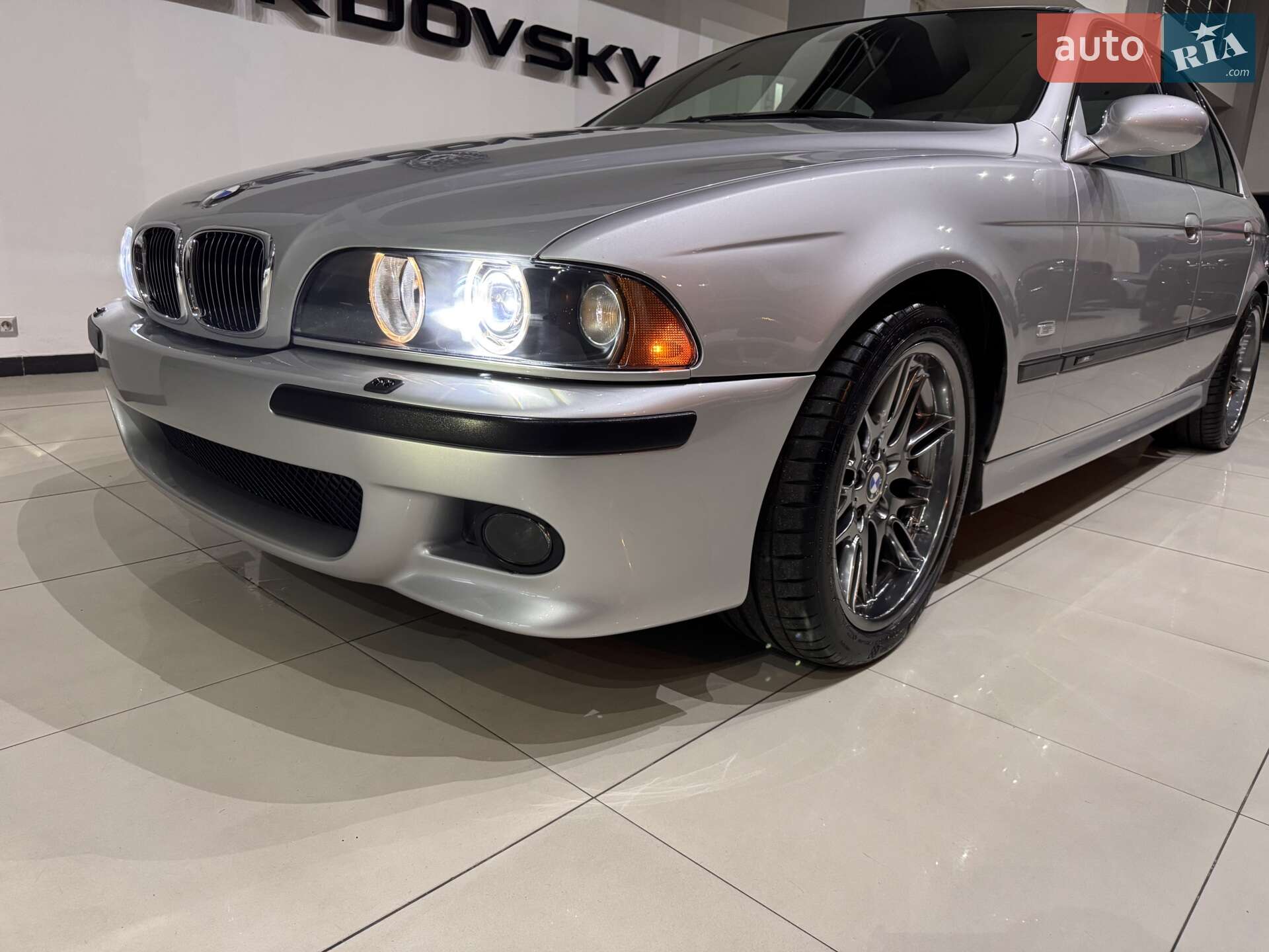 BMW M5 2002 VIN WBSDE93442CF91128 фото оголошення 34 з 100