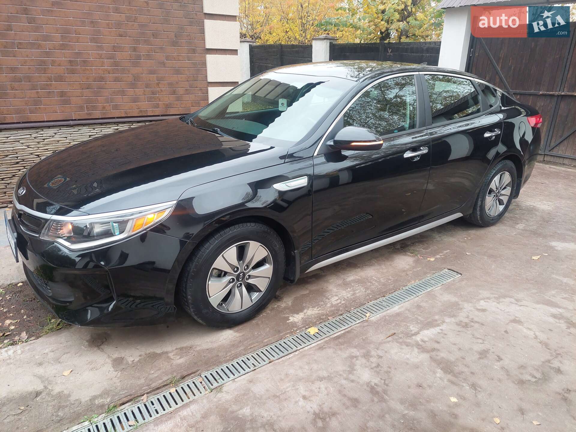 Kia Optima 2017 VIN KNAGT4LE9H5011563 фото оголошення 3 з 23