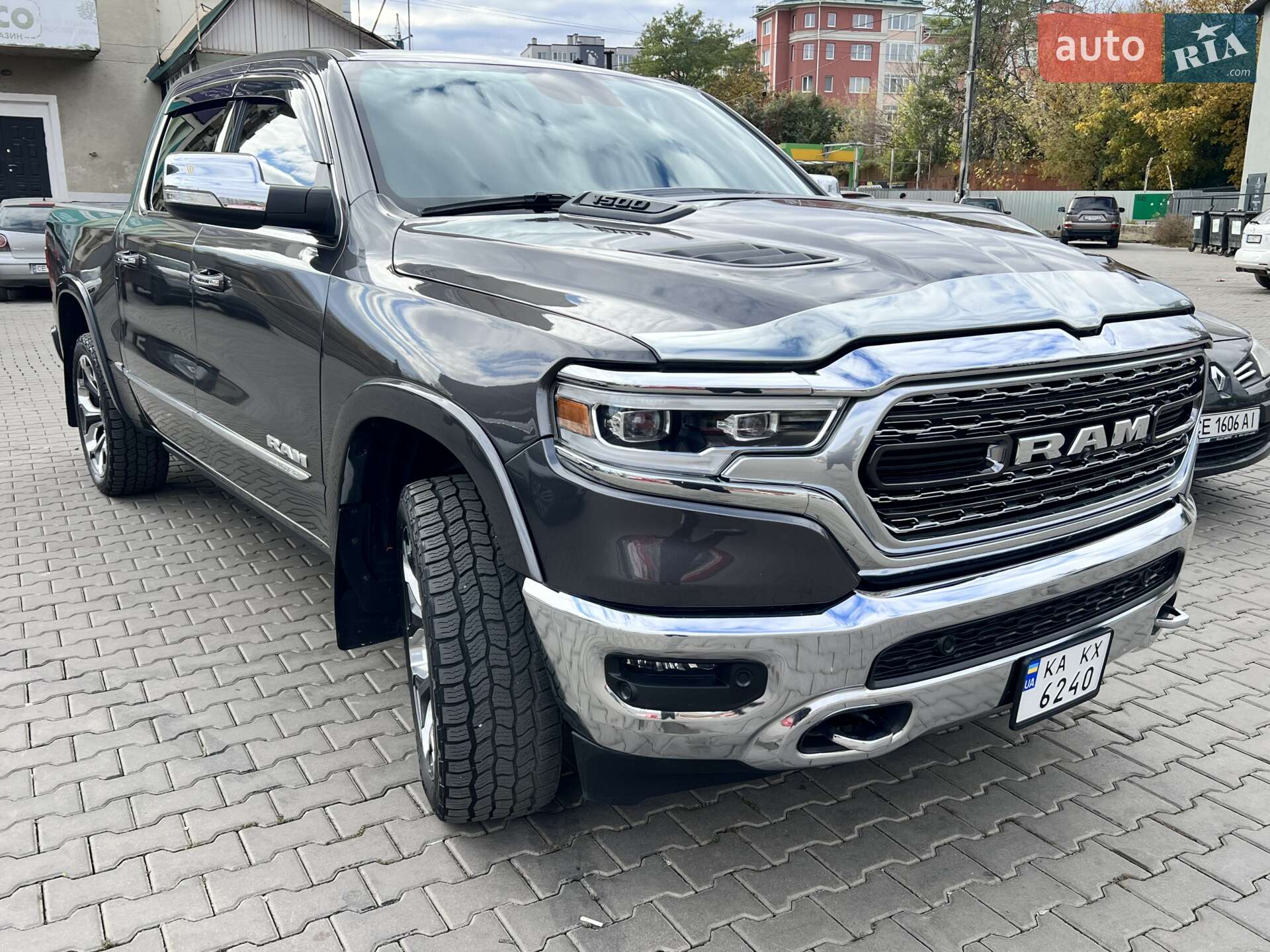 Ram 1500 2022 VIN 1C6SRFHT8NN164212 фото оголошення 2 з 18