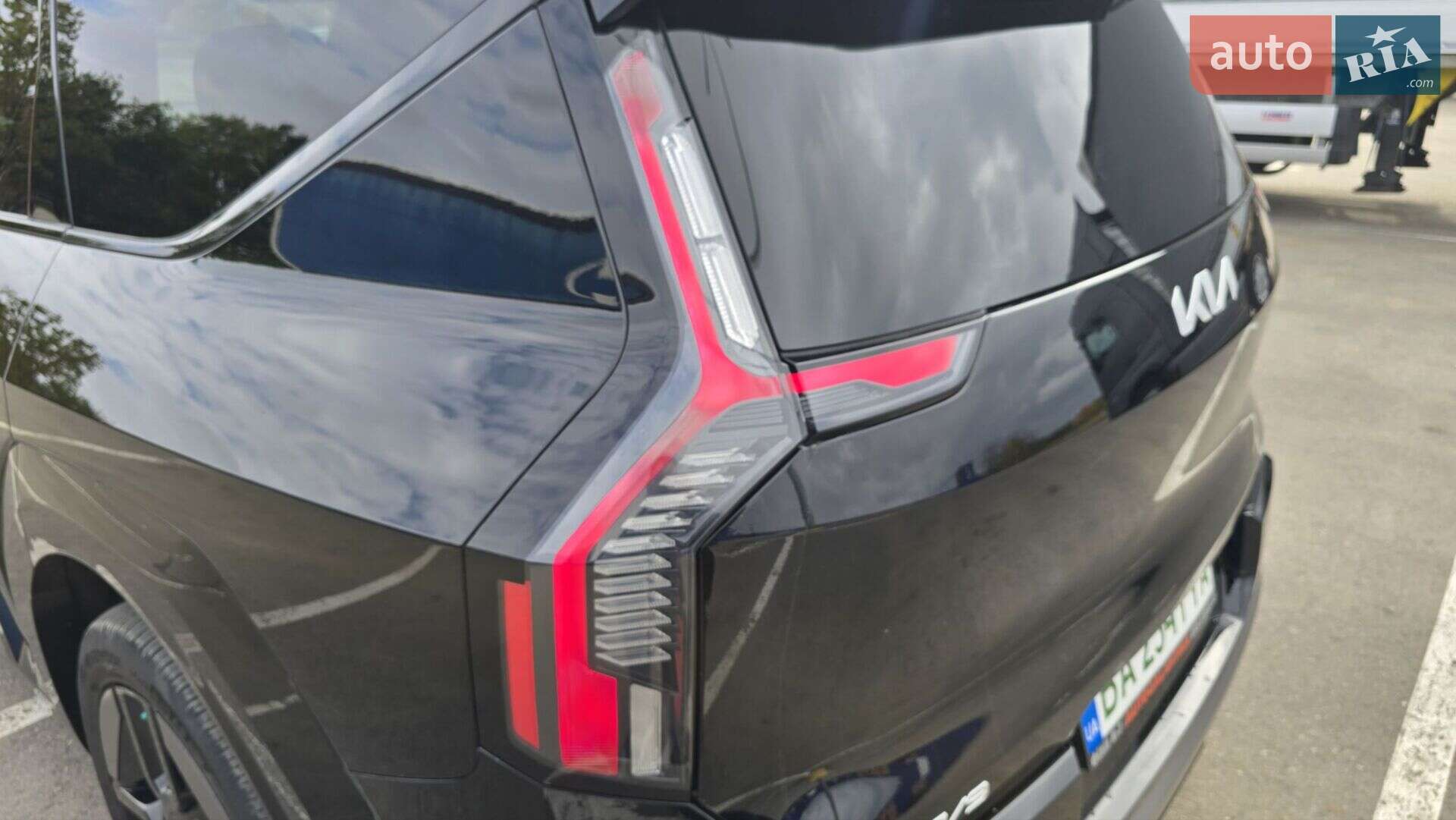 Kia EV9 2023 VIN KNDAEFS54R6026838 фото оголошення 25 з 113