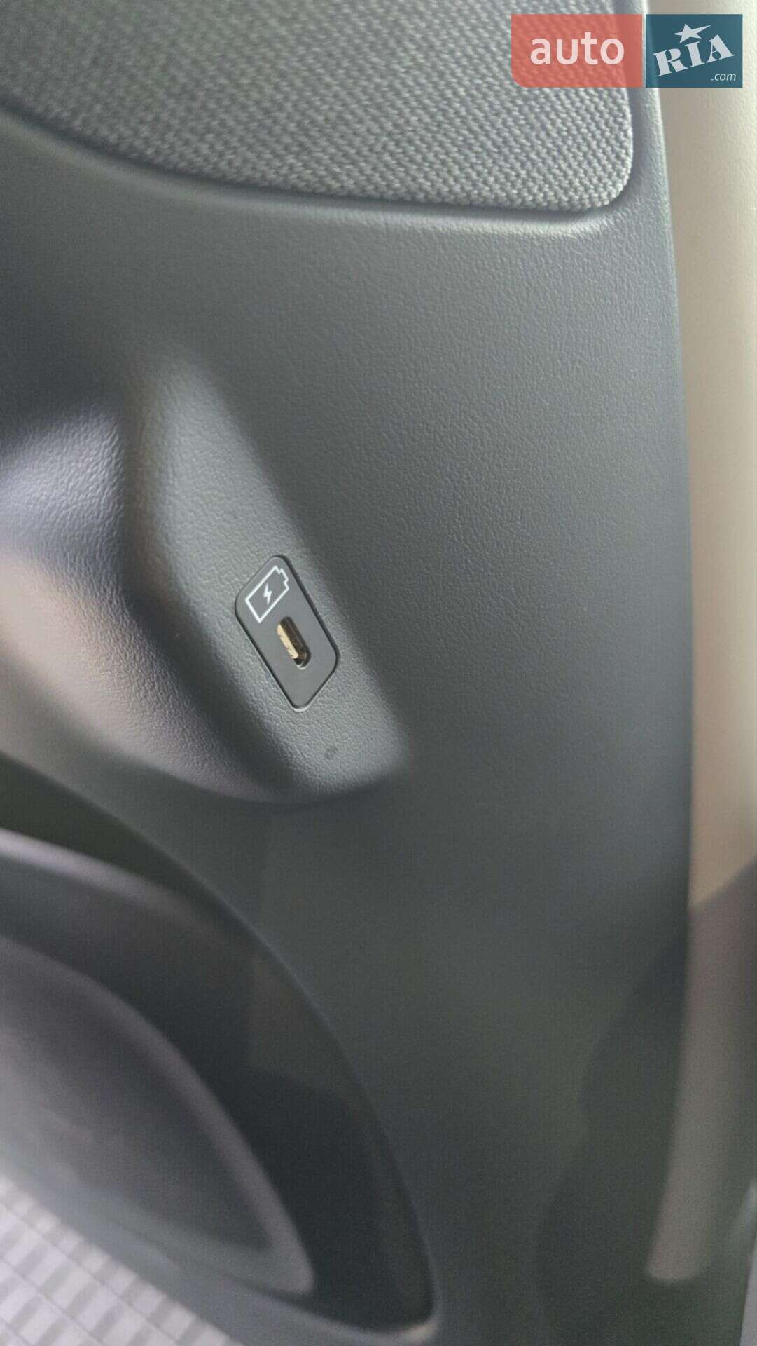 Kia EV9 2023 VIN KNDAEFS54R6026838 фото оголошення 111 з 113