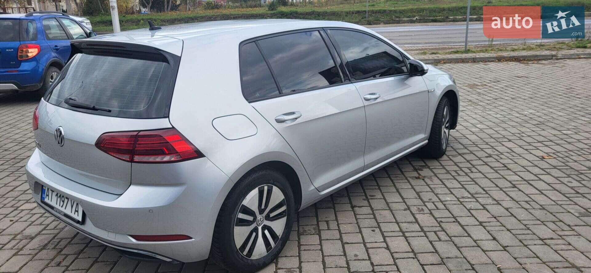 Volkswagen e-Golf 2020 VIN WVWZZZAUZLW920520 фото оголошення 4 з 13