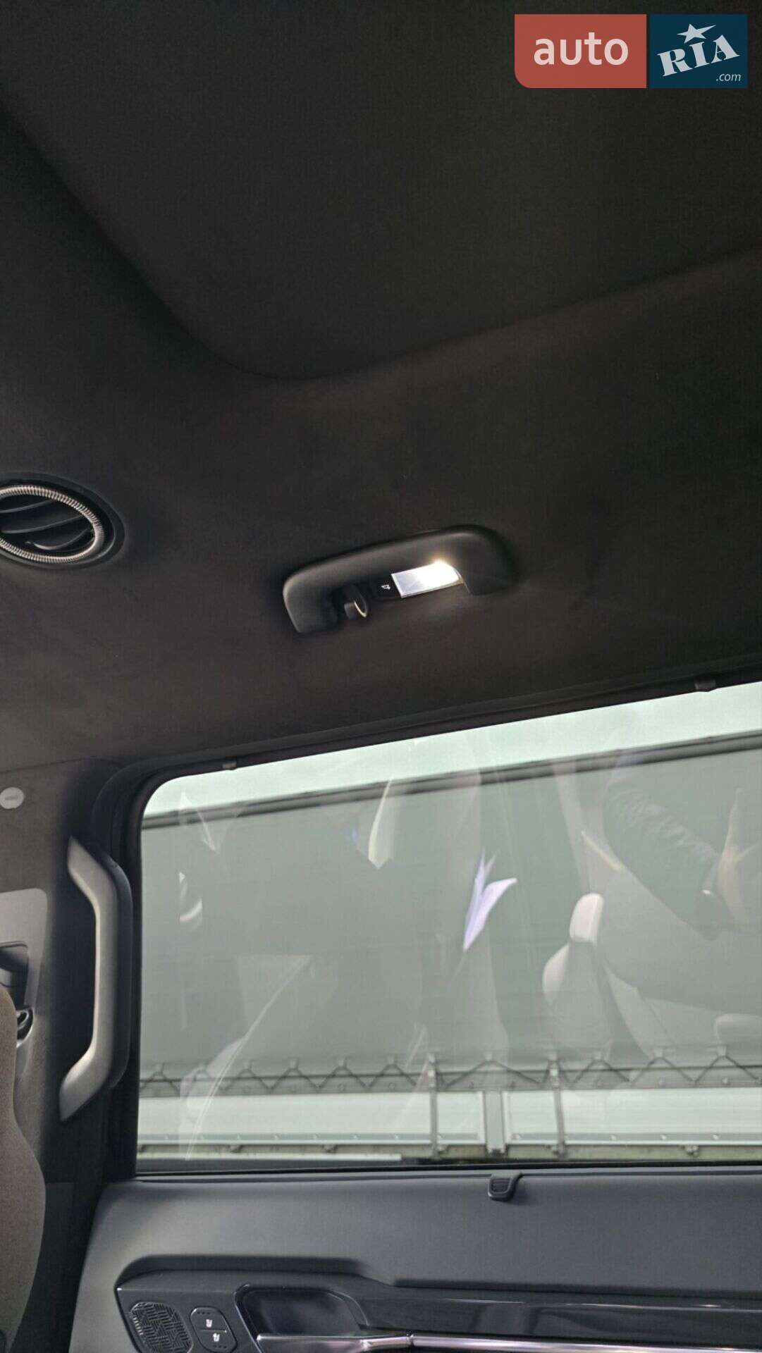 Kia EV9 2023 VIN KNDAEFS54R6026838 фото оголошення 33 з 113