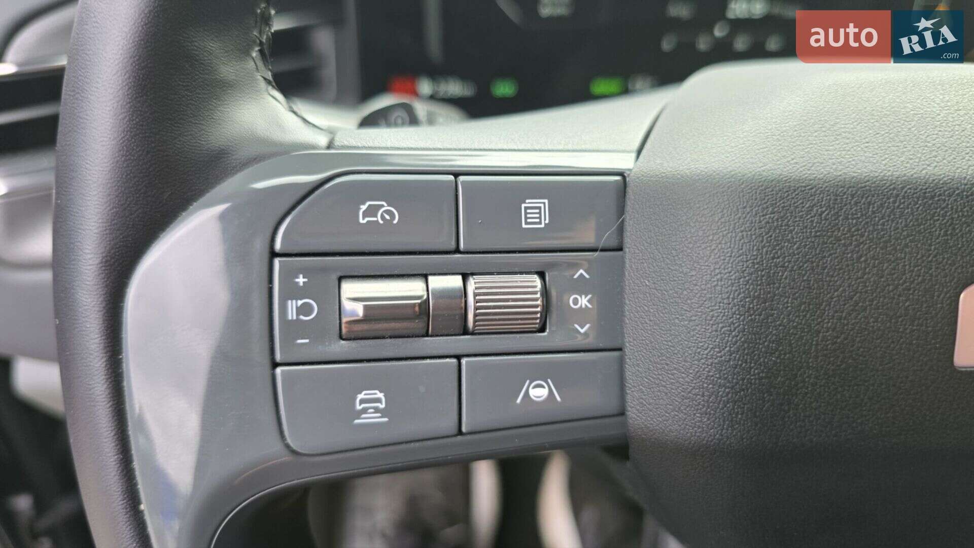 Kia EV9 2023 VIN KNDAEFS54R6026838 фото оголошення 50 з 113