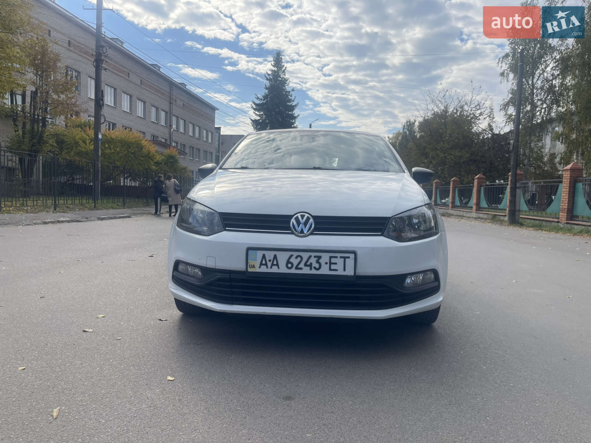 Volkswagen Polo 2016 VIN WVWZZZ6RZGY134808 фото оголошення 4 з 16
