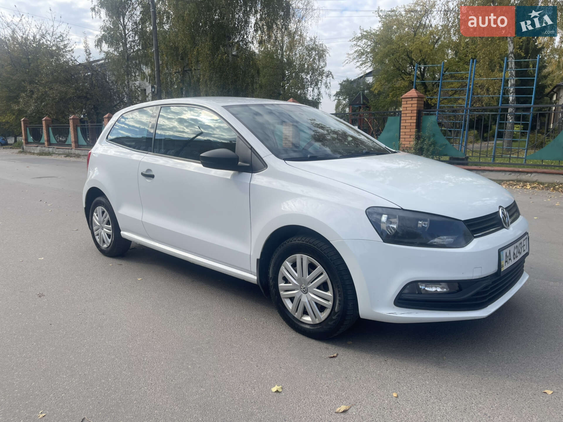 Volkswagen Polo 2016 VIN WVWZZZ6RZGY134808 фото оголошення 6 з 16