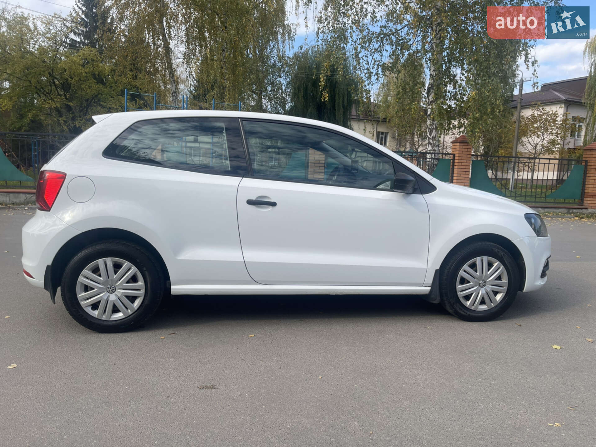 Volkswagen Polo 2016 VIN WVWZZZ6RZGY134808 фото оголошення 8 з 16