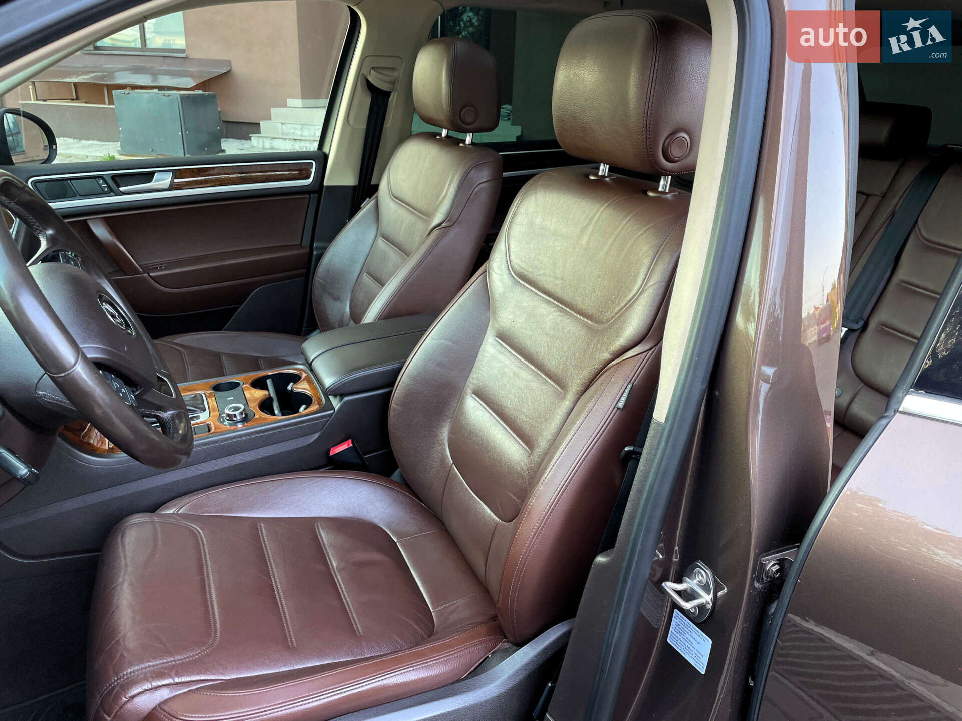 Volkswagen Touareg 2013 VIN WVGEF9BP9DD010667 фото оголошення 22 з 103