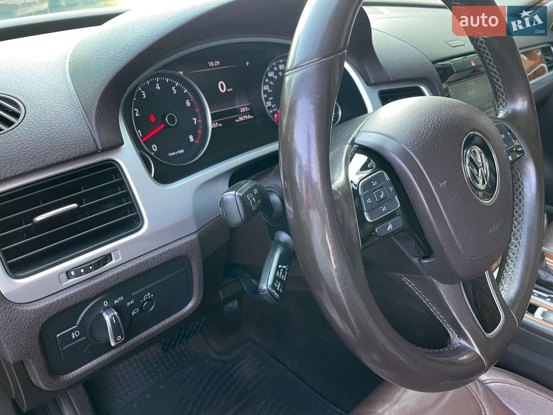 Volkswagen Touareg 2013 VIN WVGEF9BP9DD010667 фото оголошення 29 з 103