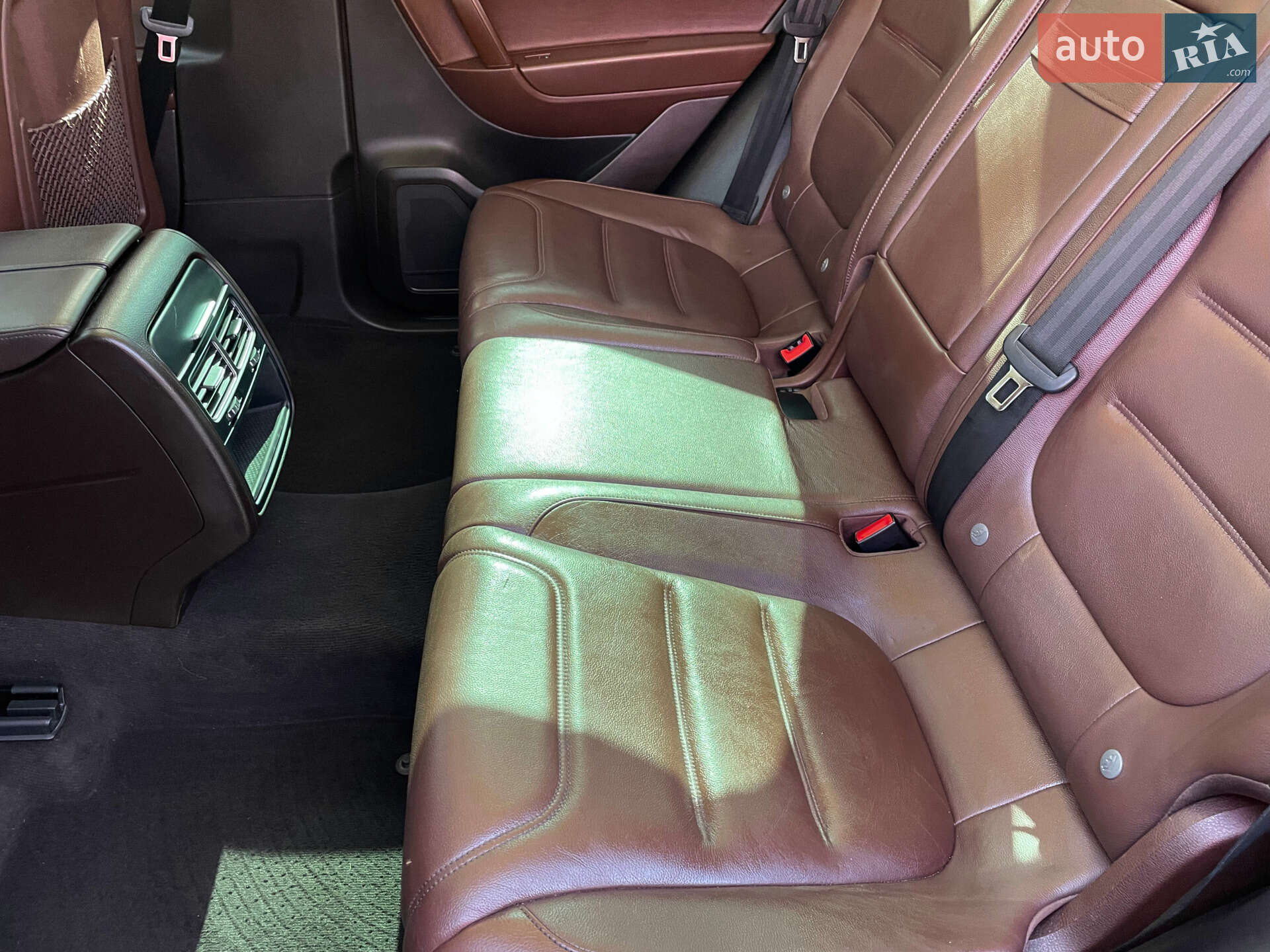 Volkswagen Touareg 2013 VIN WVGEF9BP9DD010667 фото оголошення 42 з 103