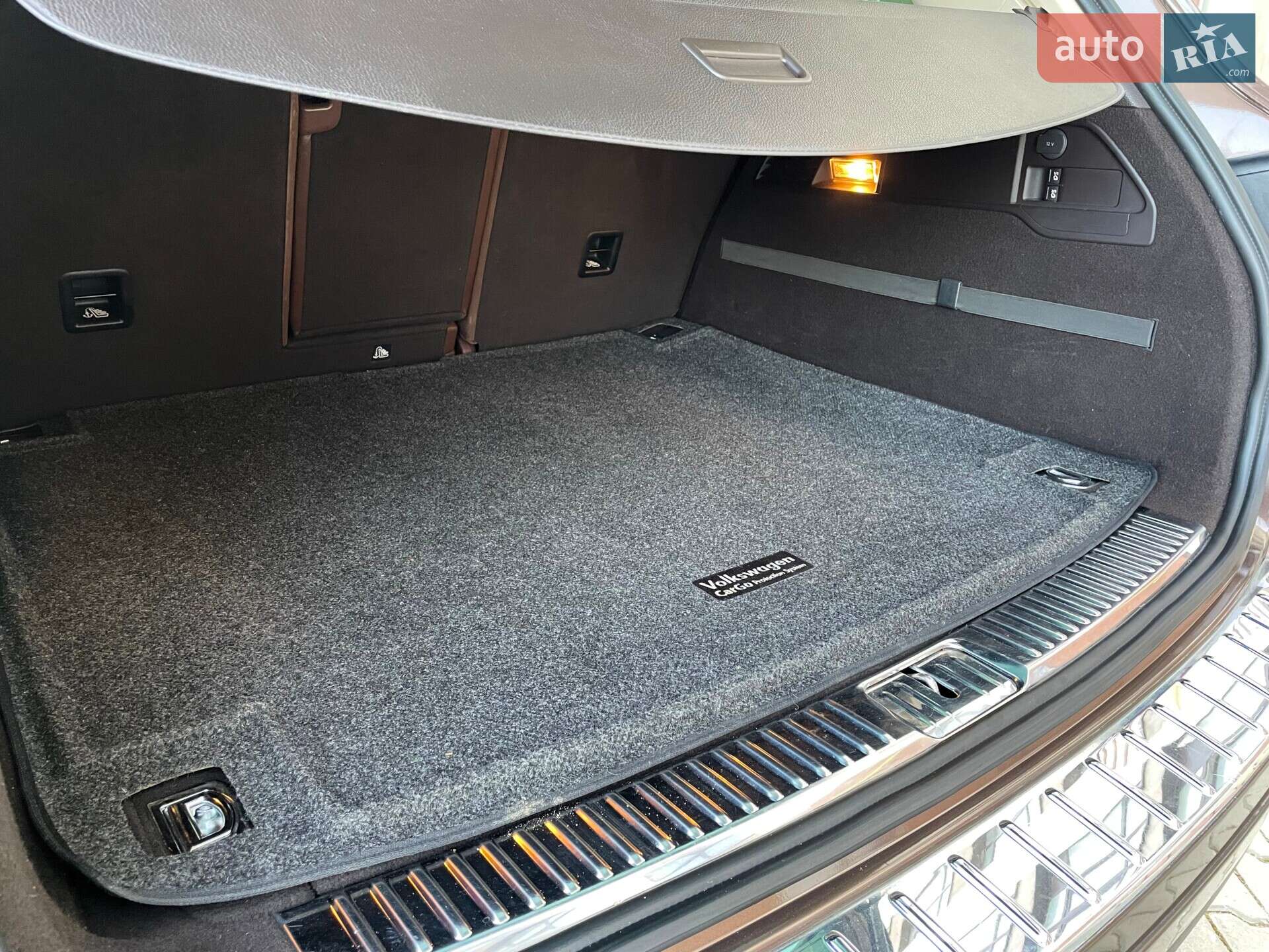 Volkswagen Touareg 2013 VIN WVGEF9BP9DD010667 фото оголошення 57 з 103