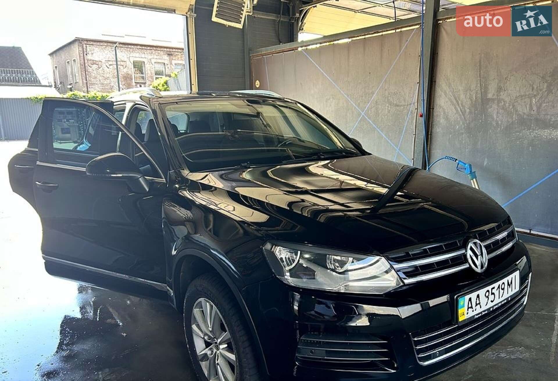 Volkswagen Touareg 2012 VIN WVGZZZ7PZDD010401 фото оголошення 2 з 8