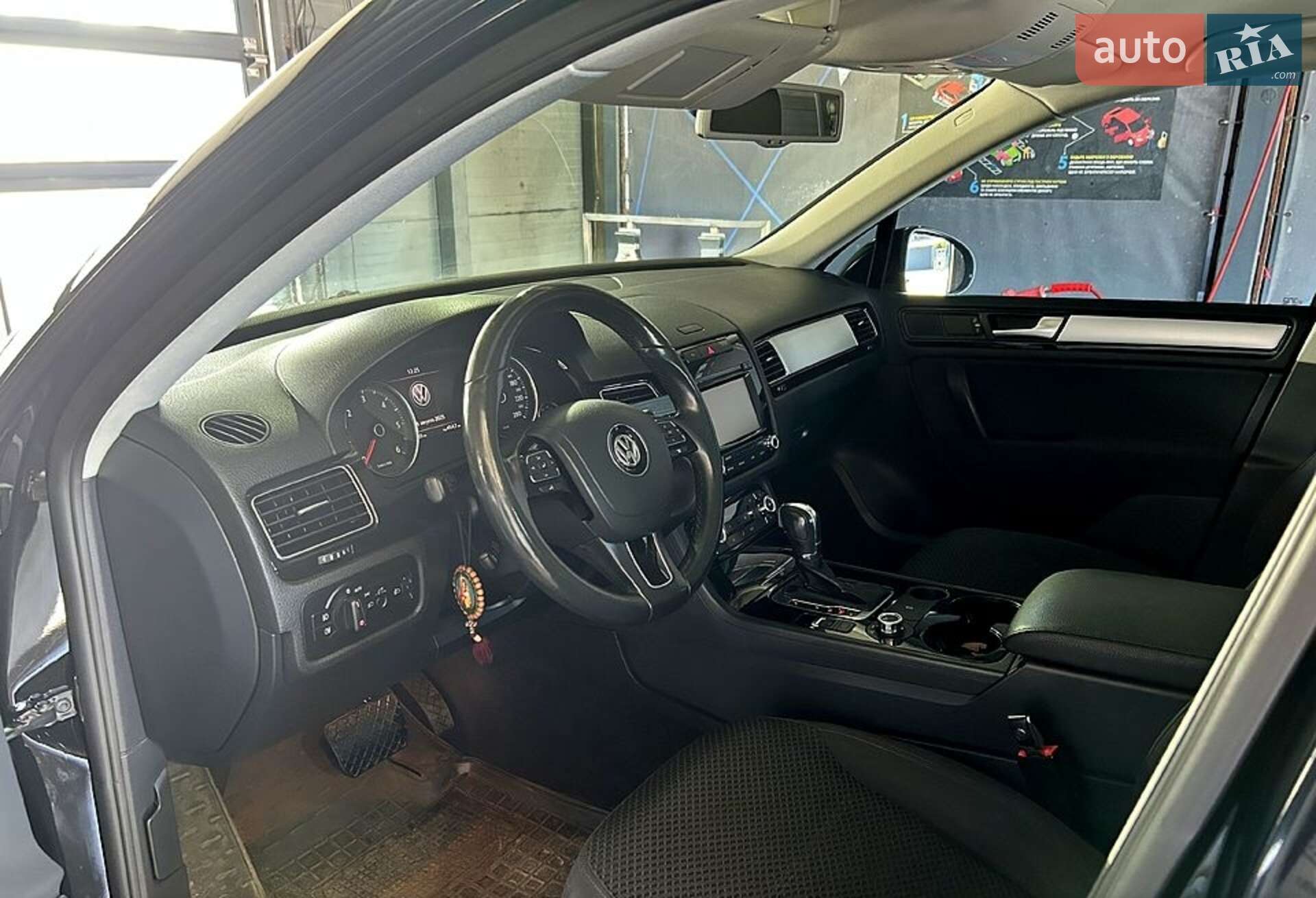 Volkswagen Touareg 2012 VIN WVGZZZ7PZDD010401 фото оголошення 6 з 8