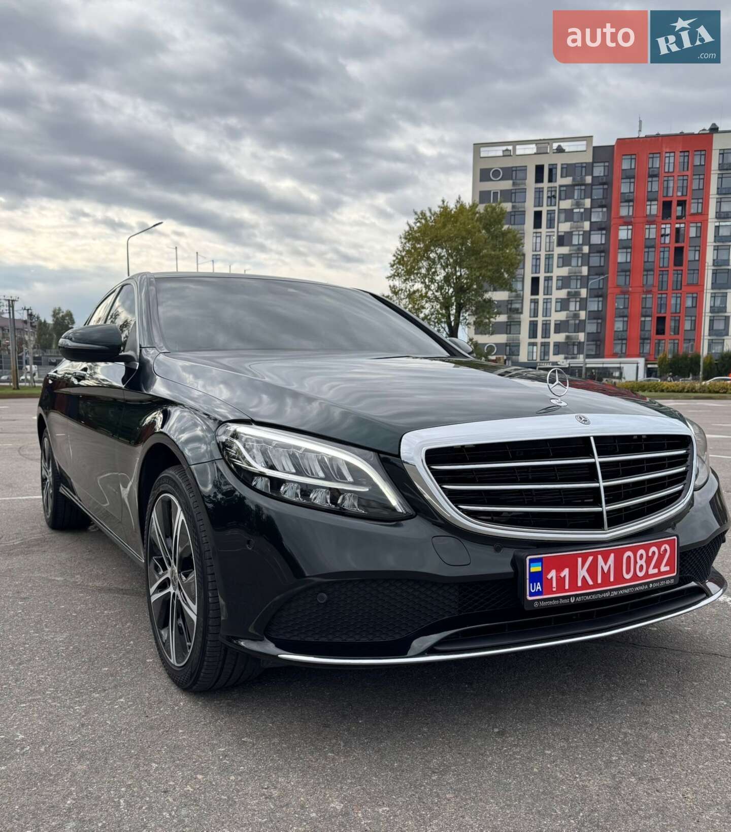 Mercedes-Benz C-Class 2019 VIN WDDWF1FB1KR437663 фото оголошення 2 з 45