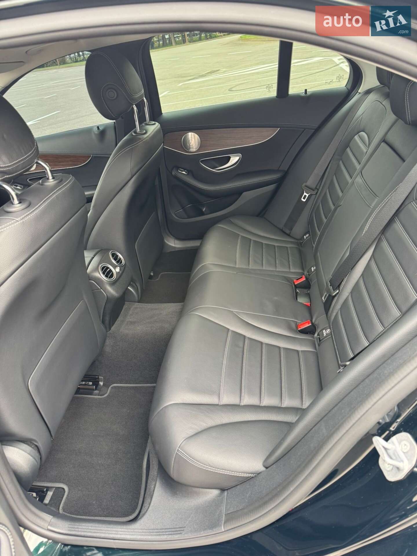 Mercedes-Benz C-Class 2019 VIN WDDWF1FB1KR437663 фото оголошення 28 з 45